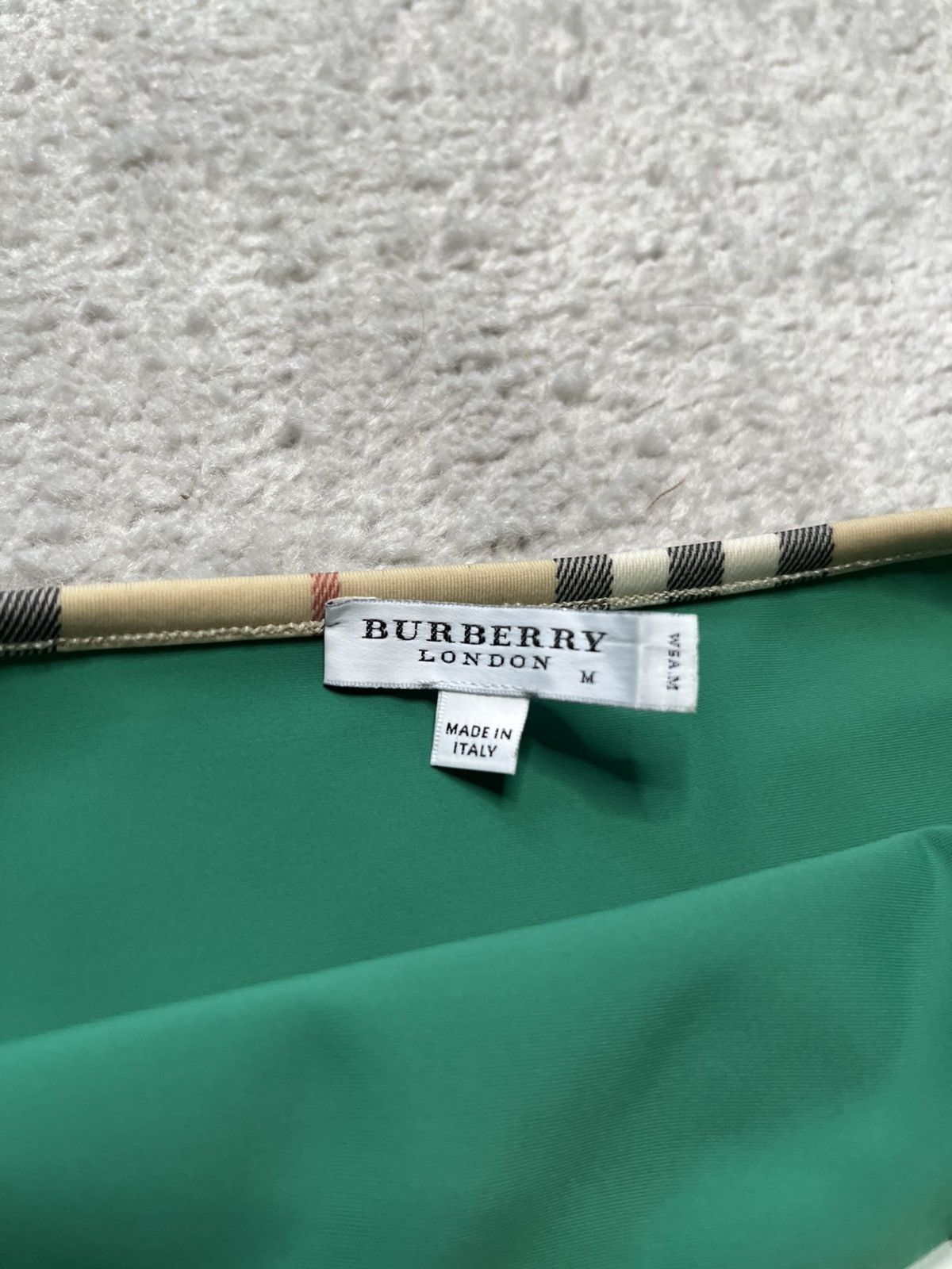 Burberry Burberry Basic Greeb Tie Mini Skirt check summer designer Size 27" / US 4 / IT 40 - 4 Thumbnail