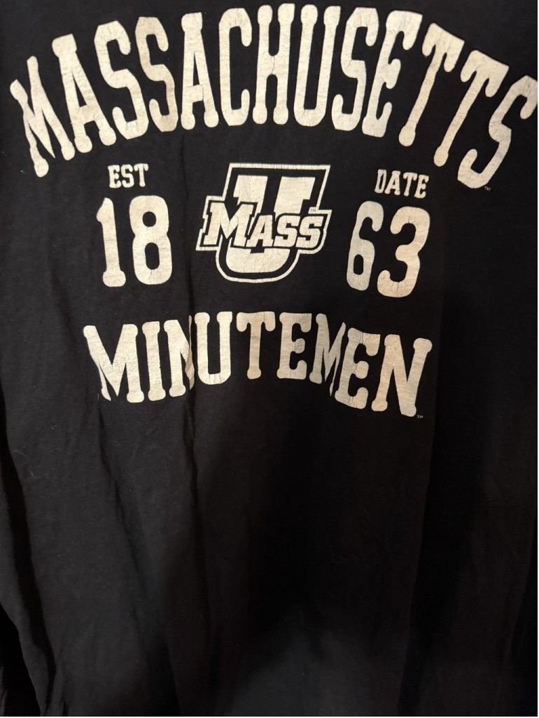 NCAA UMass Minutemen Long Sleeve Logo T-shirt Men's L (?) Black Size US L / EU 52-54 / 3 - 3 Thumbnail