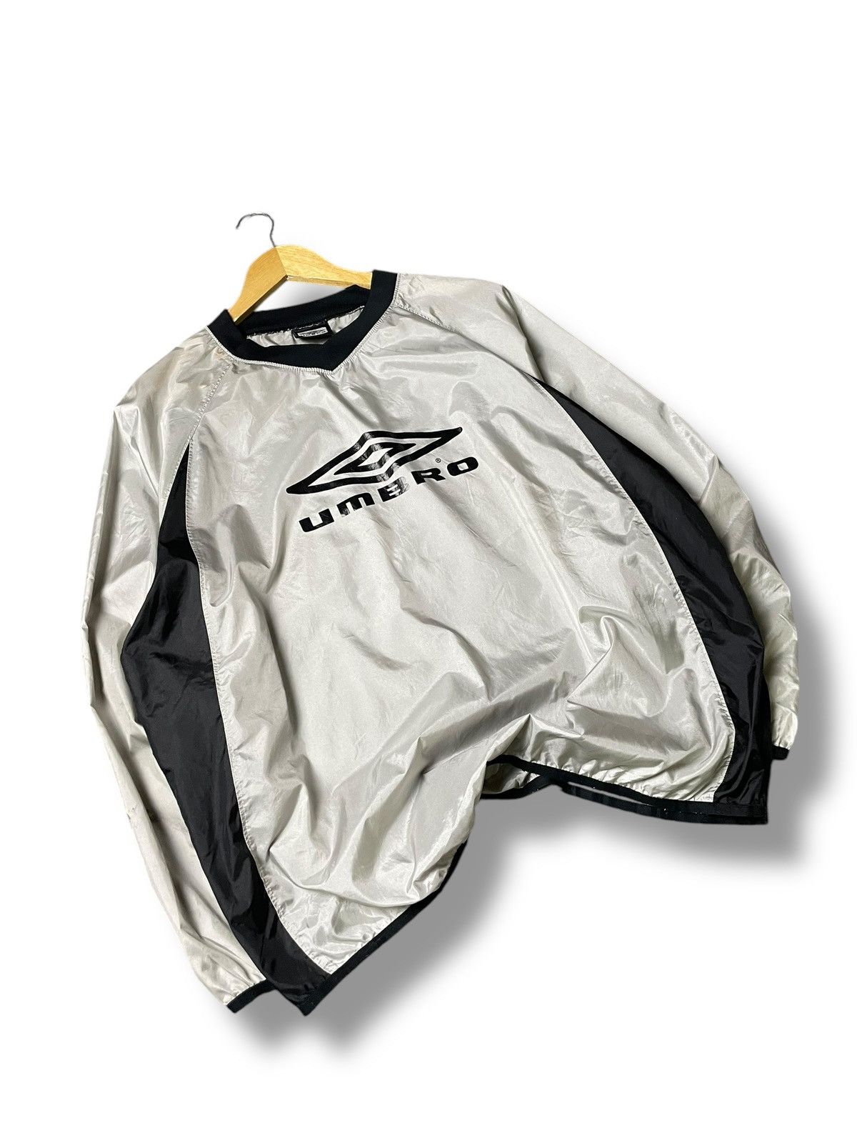 Japanese Brand × Umbro × Vintage Vintage UMBRO 90’s Nylon Windbreaker (72) Size US M / EU 48-50 / 2 - 5 Thumbnail