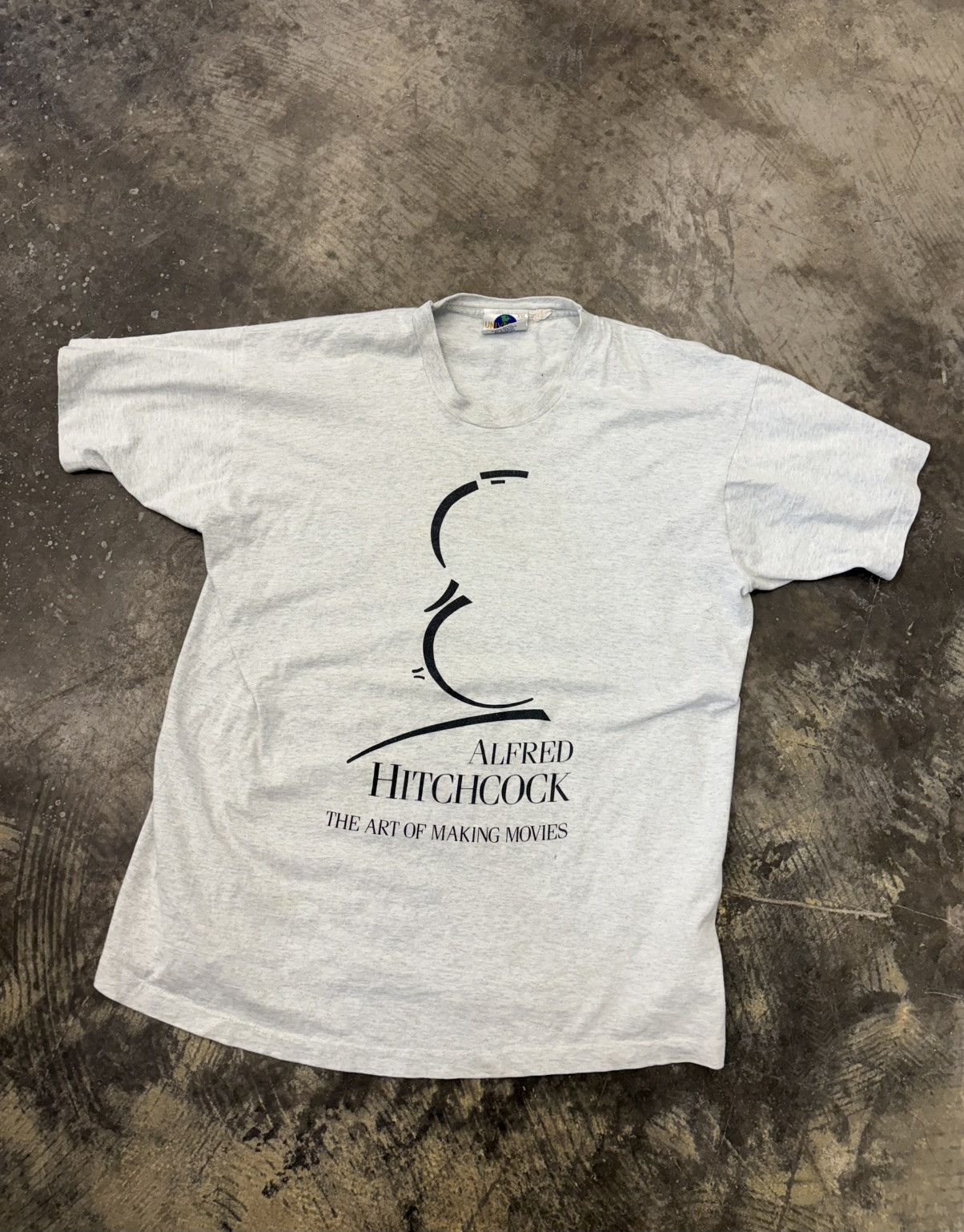 Universal Studios × Vintage 1985 Alfred Hitchcock The Art of Making Movies promo tee Size US XXL / EU 58 / 5 - 1 Thumbnail