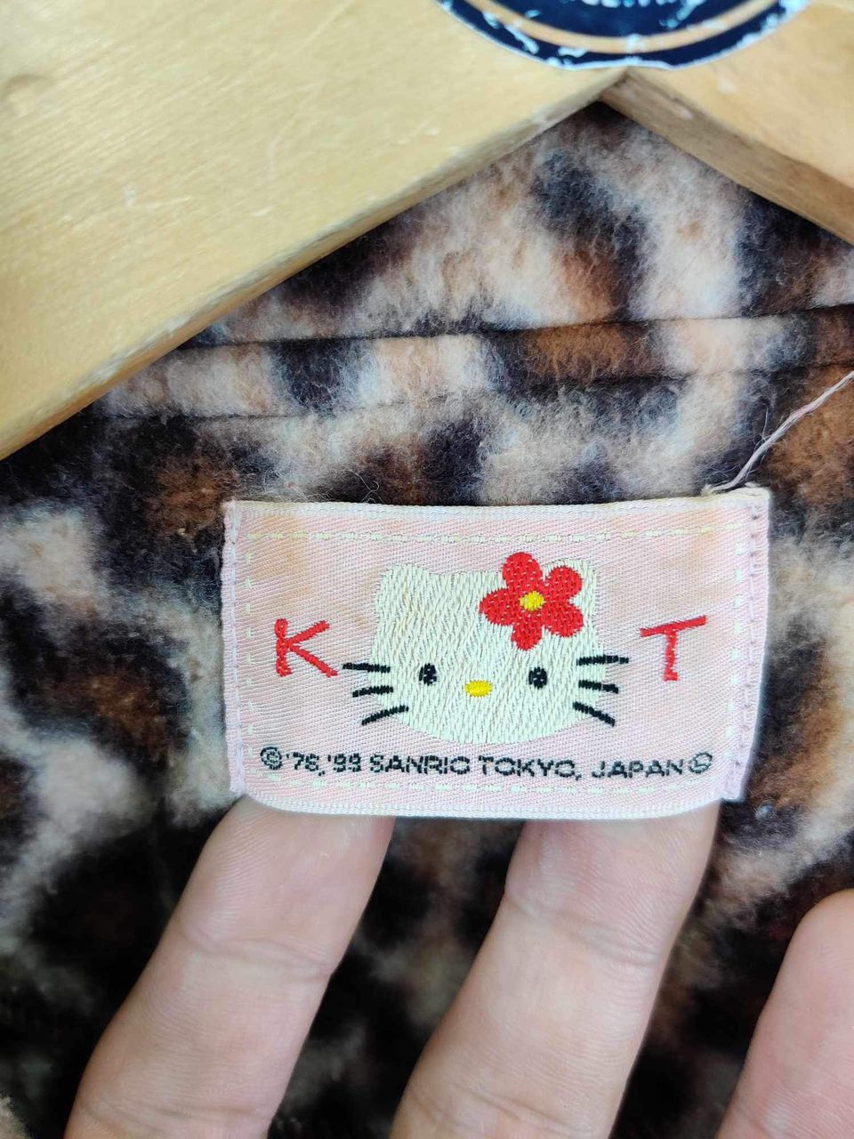 Anime Vintage Hello Kitty Sanrio Fleece Leopard Sleepwear Size US L / EU 52-54 / 3 - 9 Thumbnail