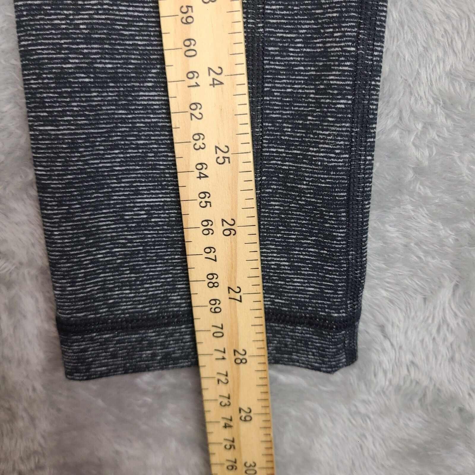 Under Armour NWT Under Armour Womens HeatGear Compression Capri Leggings Size 27" / US 4 / IT 40 - 5 Thumbnail