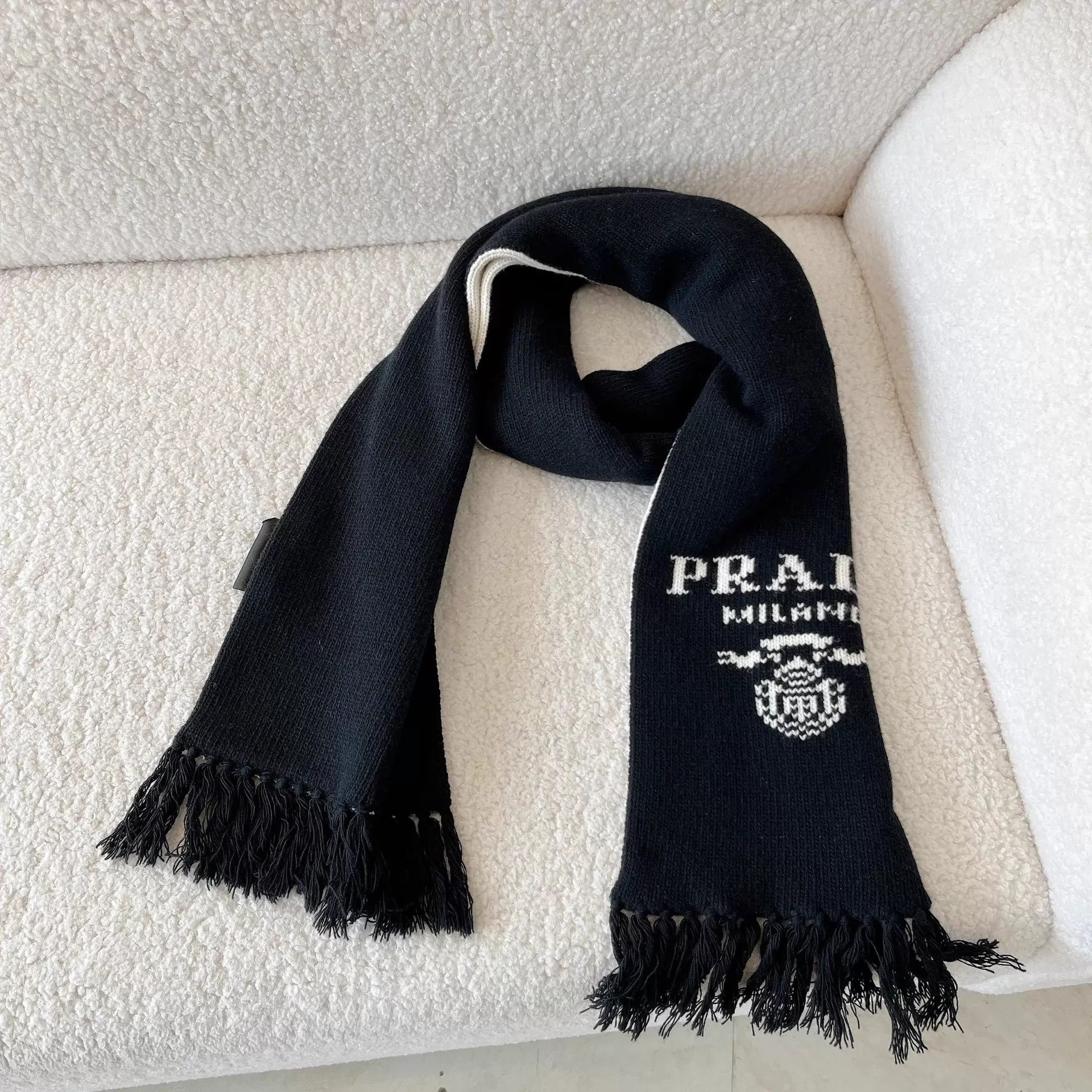 Prada Prada Black Wool Scarf Size ONE SIZE - 4 Thumbnail