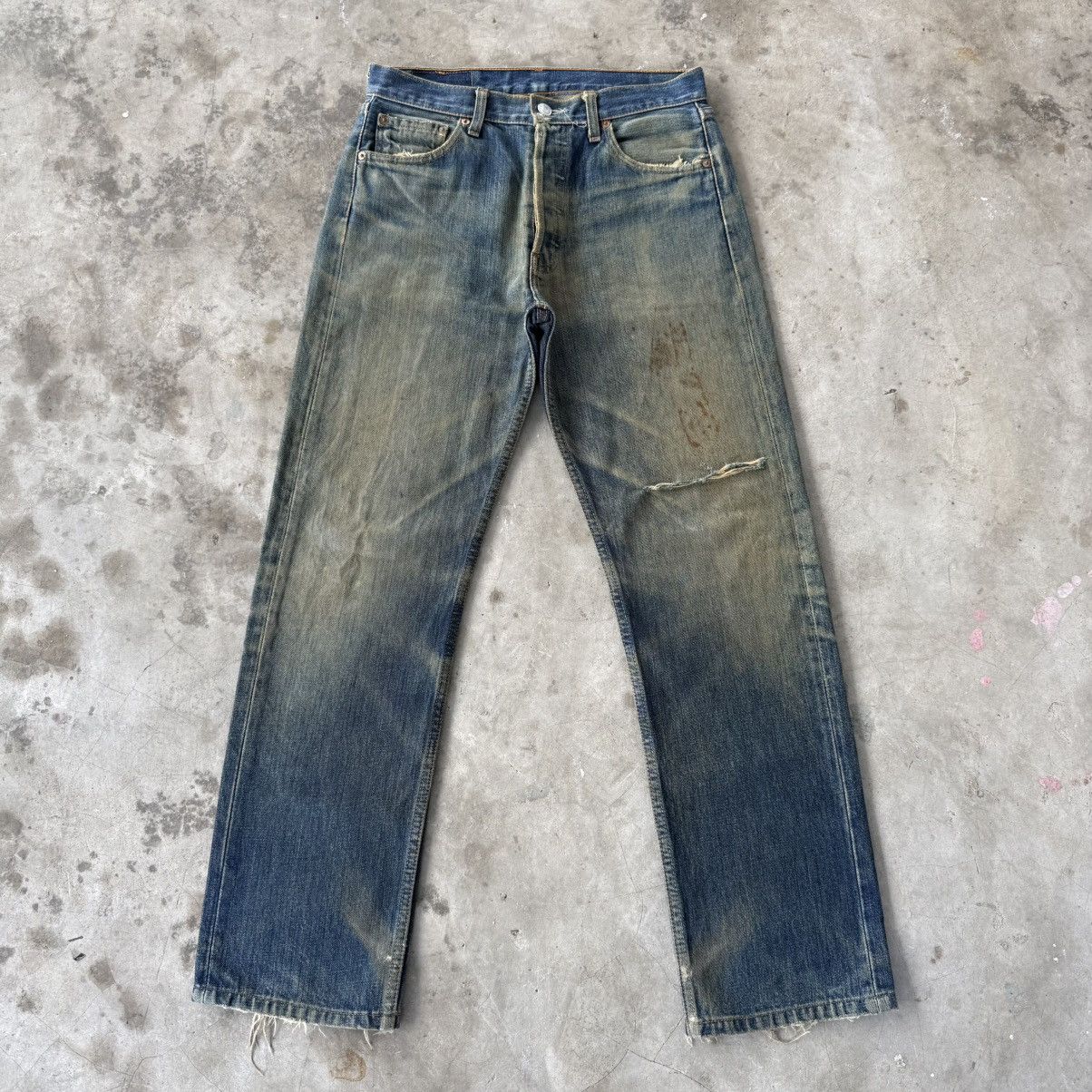 Levi's Vintage Clothing W30 Vintage Levi's 501 Rusty Button Fly Denim Jean Size US 30 / EU 46 - 2 Thumbnail