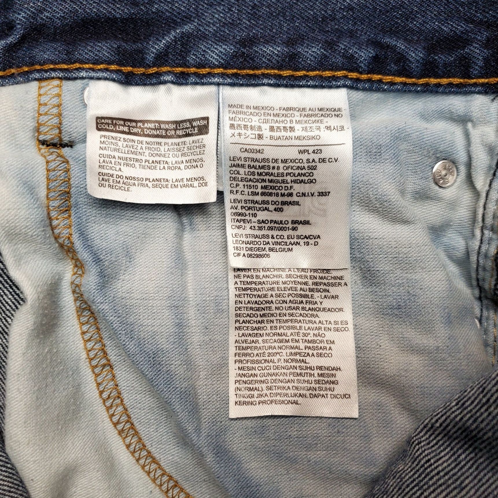 Denime Levis Jeans Men 38x30 Blue 517 Denim Bootcut Regular Fit Medium Wash Denim Pants Jeans Bootcut Regular Mens 38 Blue 517 Denim Footwear? Size US 38 / EU 54 - 4 Thumbnail