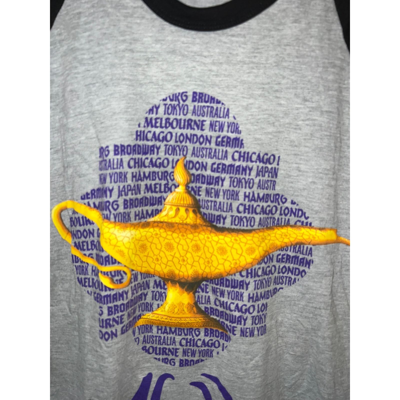 Disney Disney Aladdin Shirt Long Mid Sleeve Movie Play Raglan Tee M Size US M / EU 48-50 / 2 - 2 Thumbnail