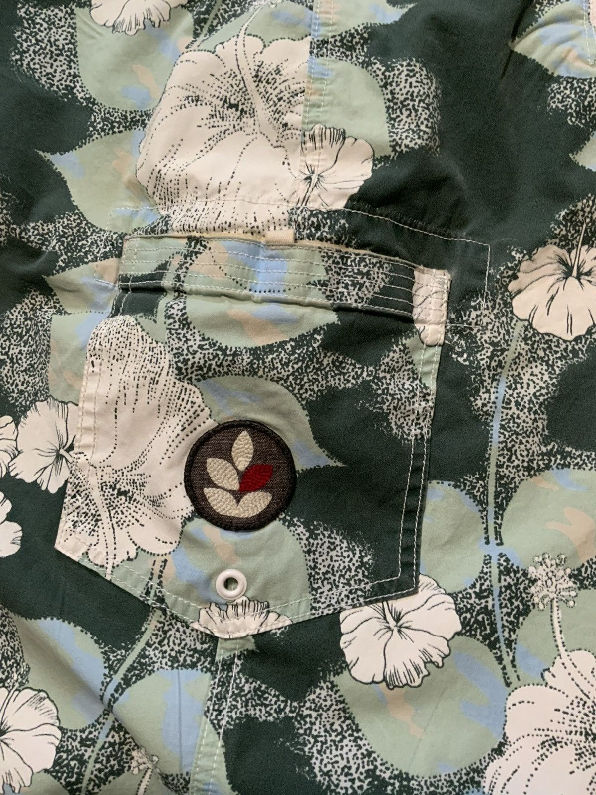 Ever Ever Handcrafted USA Hawaiian Hibiscus Flower Board Shorts Size US 38 / EU 54 - 10 Thumbnail