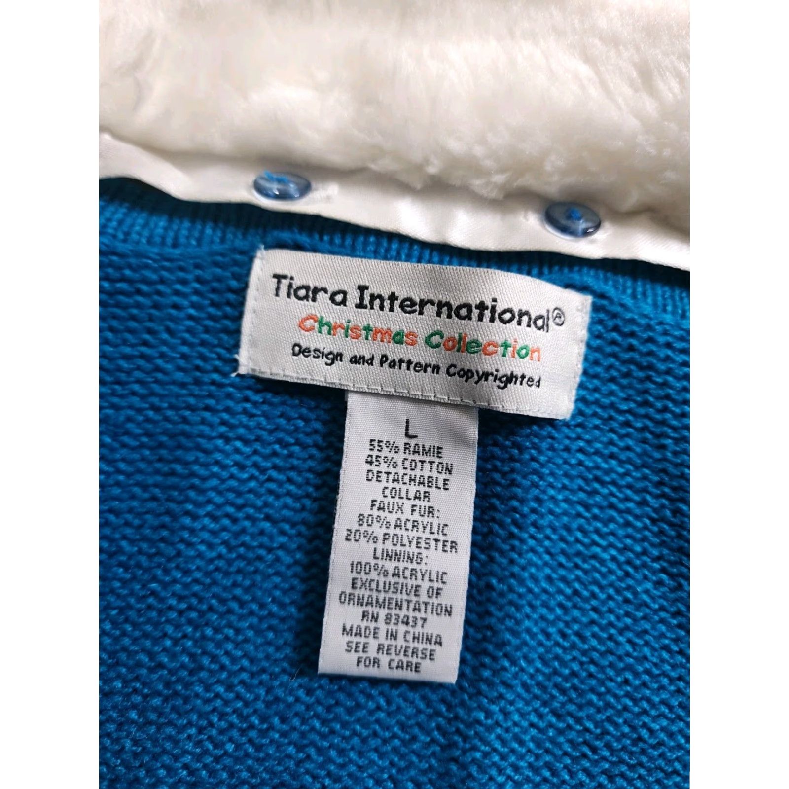 Vintage VINTAGE Tiara International Womens Christmas Cardigan Sweater L Blue Embroidered Christmas Tree Gifts Full Zip V-Neck Knit Holiday Size L / US 10 / IT 46 - 4 Thumbnail
