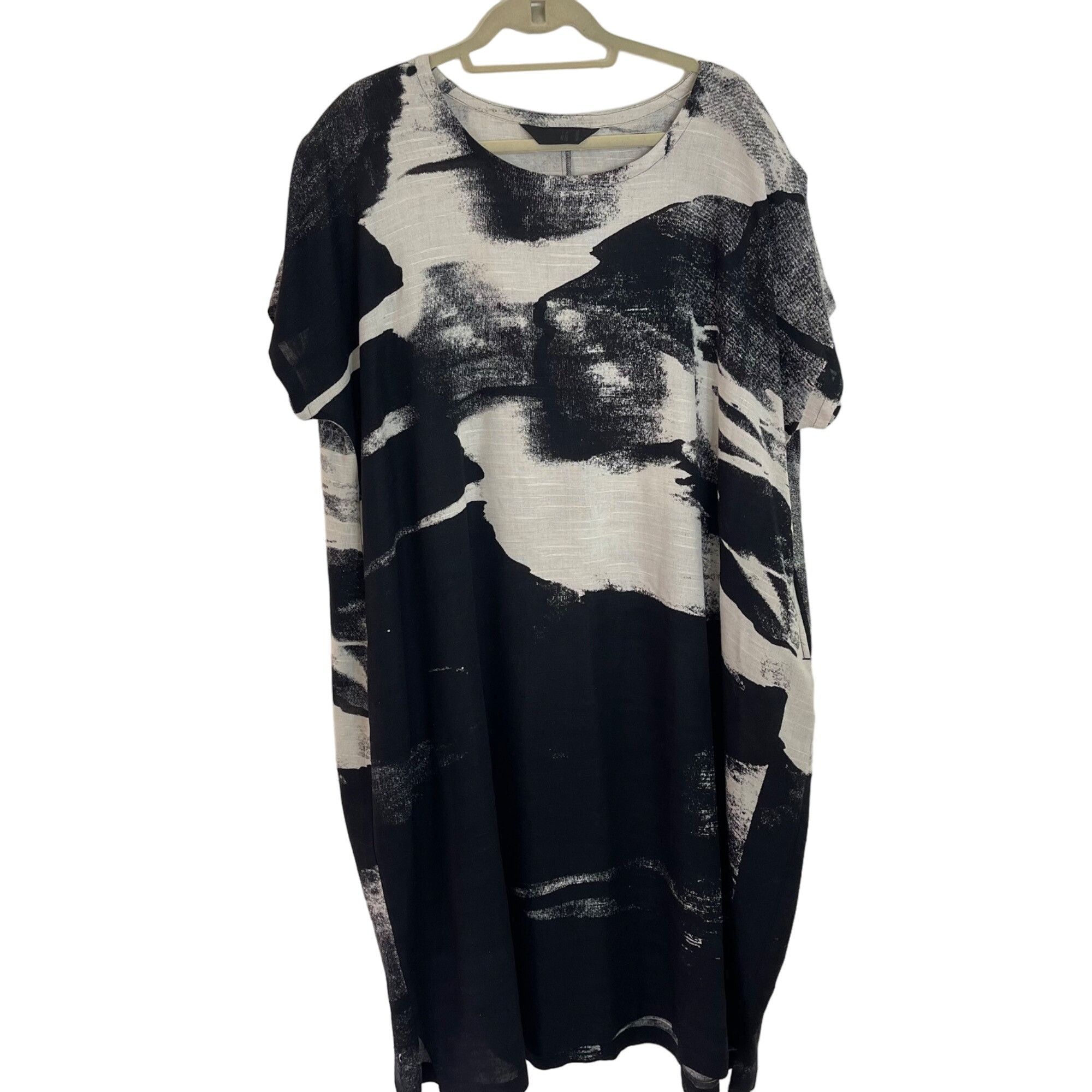 image of Moyuru Womens Dress Size Small Black Midi Abstract Print