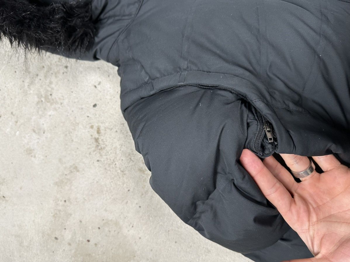 Nike × Nike ACG × Vintage Vintage Y2K Nike ACG Black Faux Fuf Puffer Jacket Down Rare Size M / US 6-8 / IT 42-44 - 8 Thumbnail