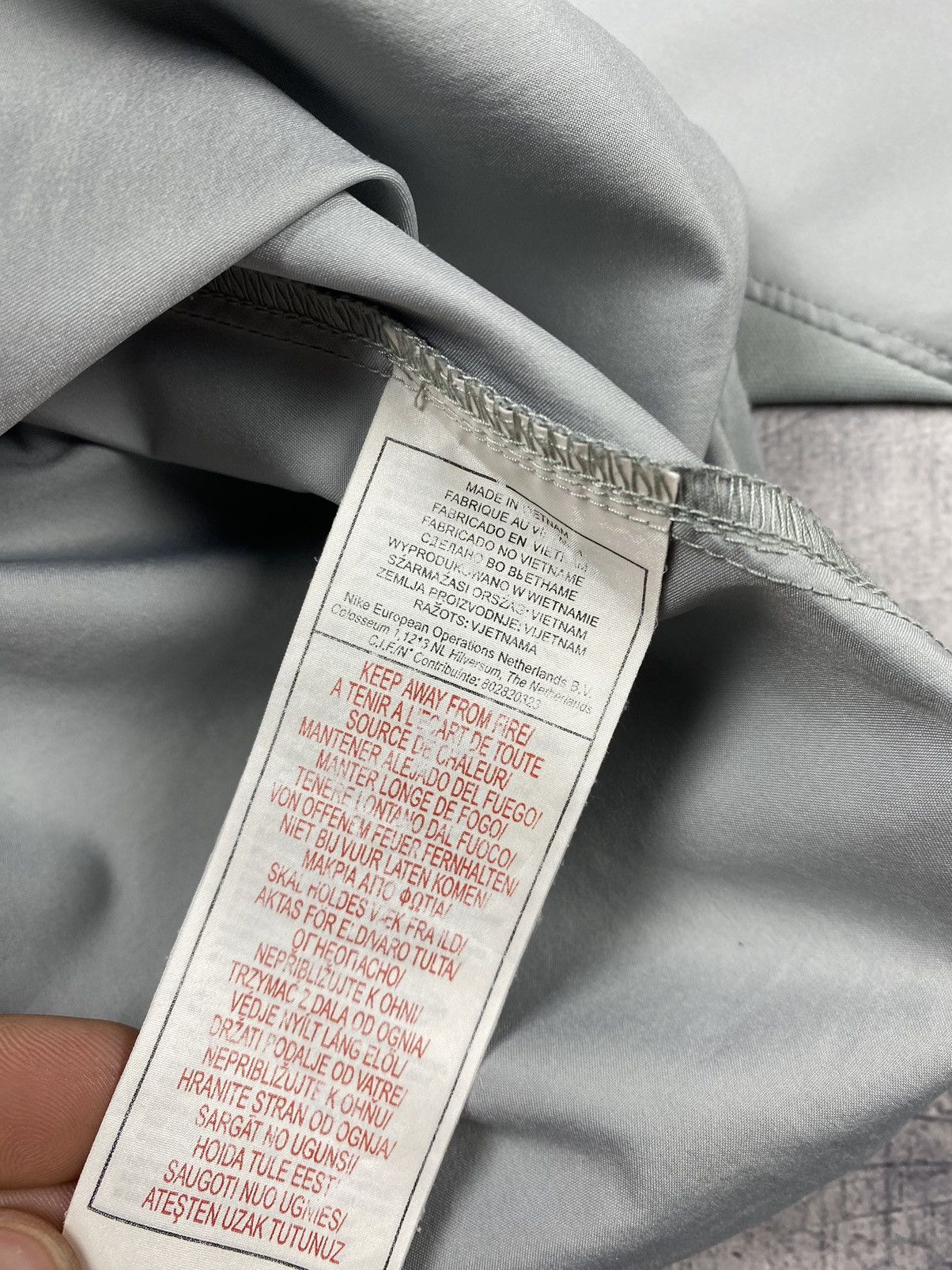 Nike Vintage Nike Windbreaker Drill Y2K Jacket Size M Size US M / EU 48-50 / 2 - 14 Thumbnail