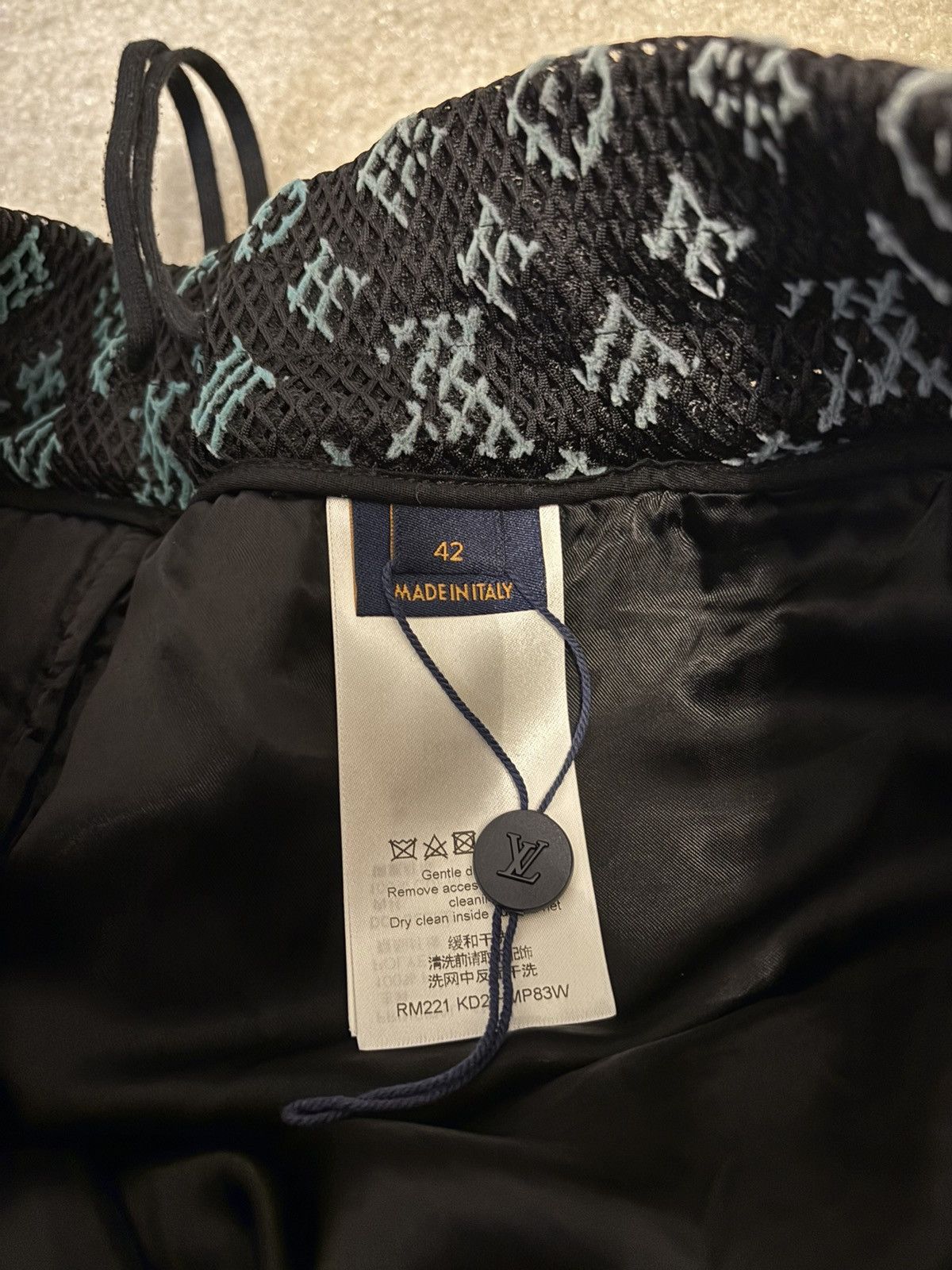 Louis Vuitton Louis Vuitton LV Monogram Multicolor Mesh Rainbow Shorts Size US 42 / EU 58 - 7 Thumbnail