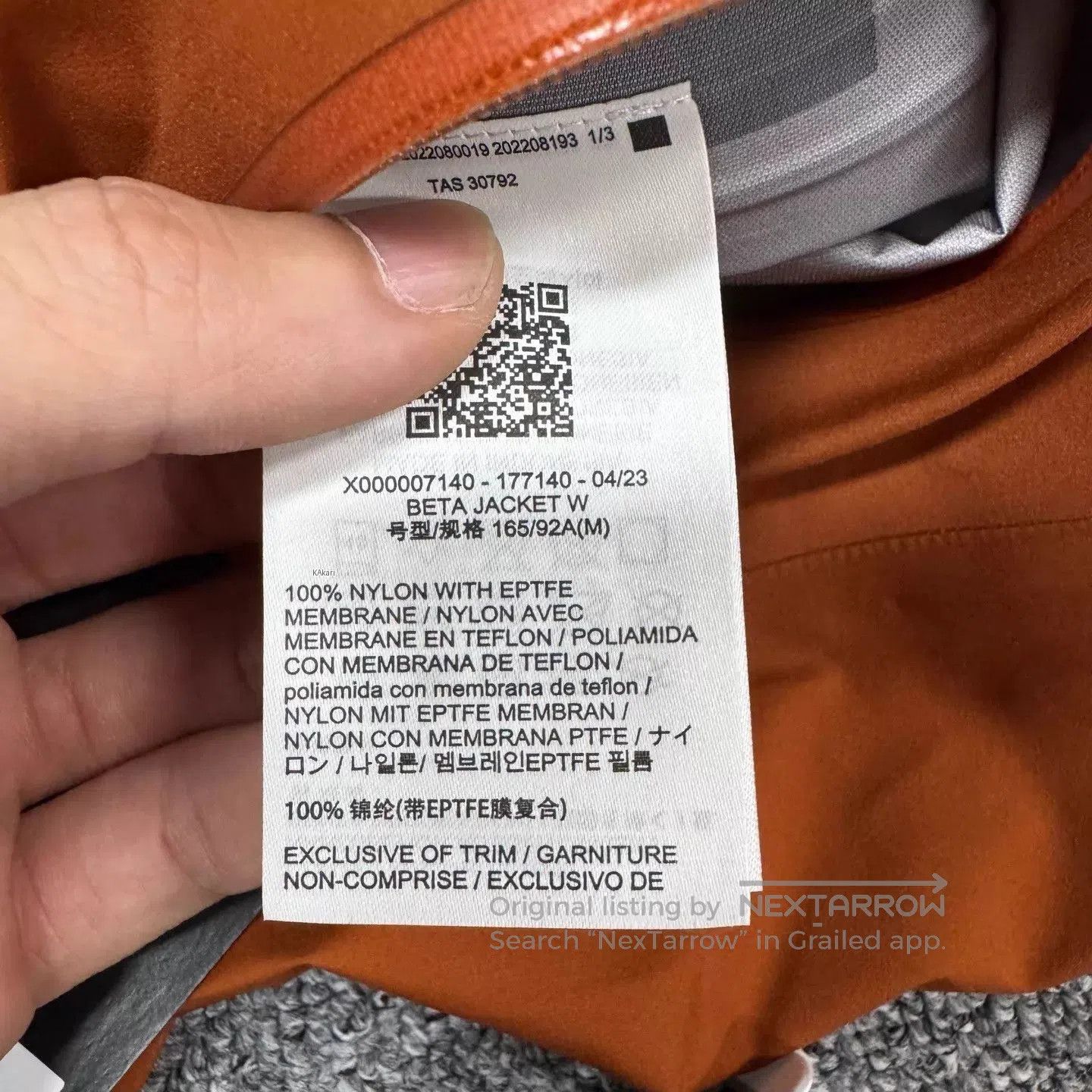Arc'teryx Orange Hooded Rain Jacket Size M. Size US M / EU 48-50 / 2 - 7 Thumbnail