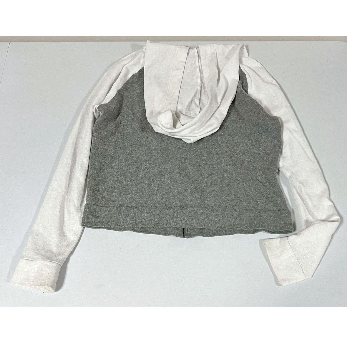 Victoria's Secret Gray Grey White Zipper Sweater Sweatshirt Hoodie Size XS 🩶🤍 Size XS / US 0-2 / IT 36-38 - 3 Thumbnail