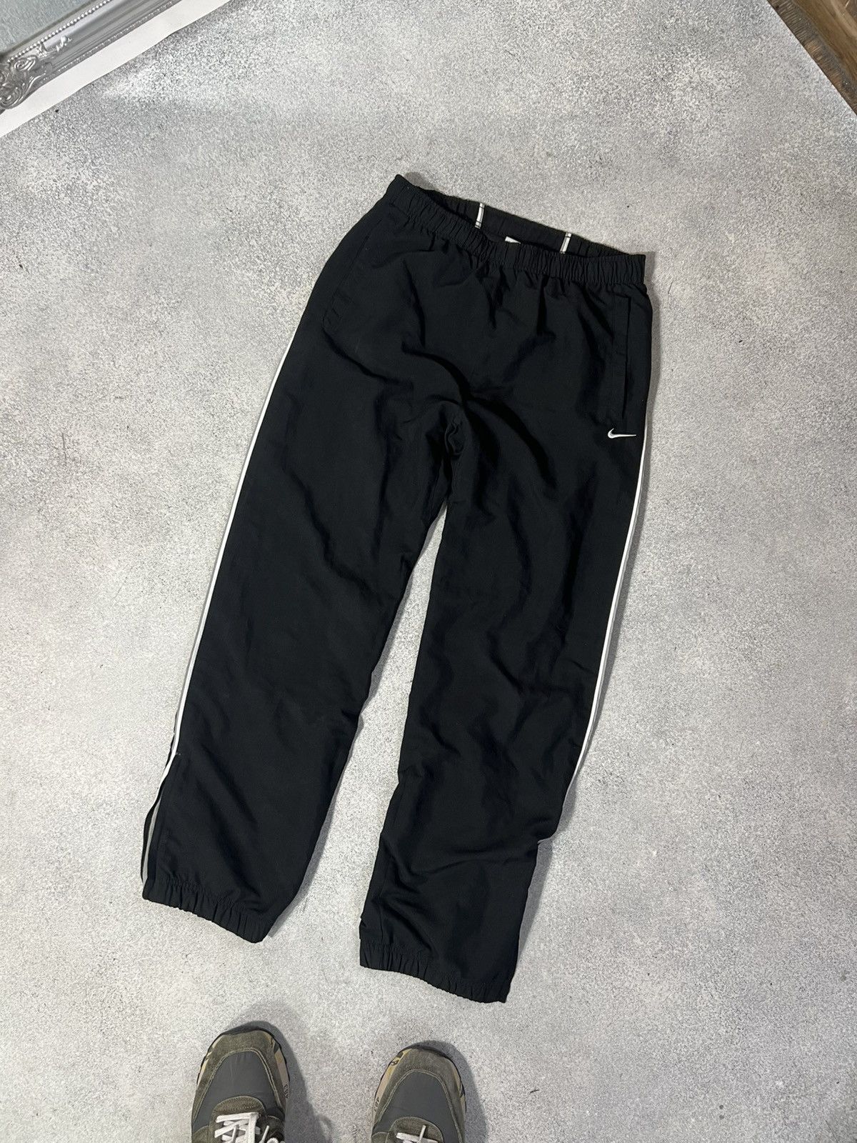 Nike Vintage Nike Track Pants Nylon Striped 00s Y2K Baggy Size US 34 / EU 50 - 2 Thumbnail