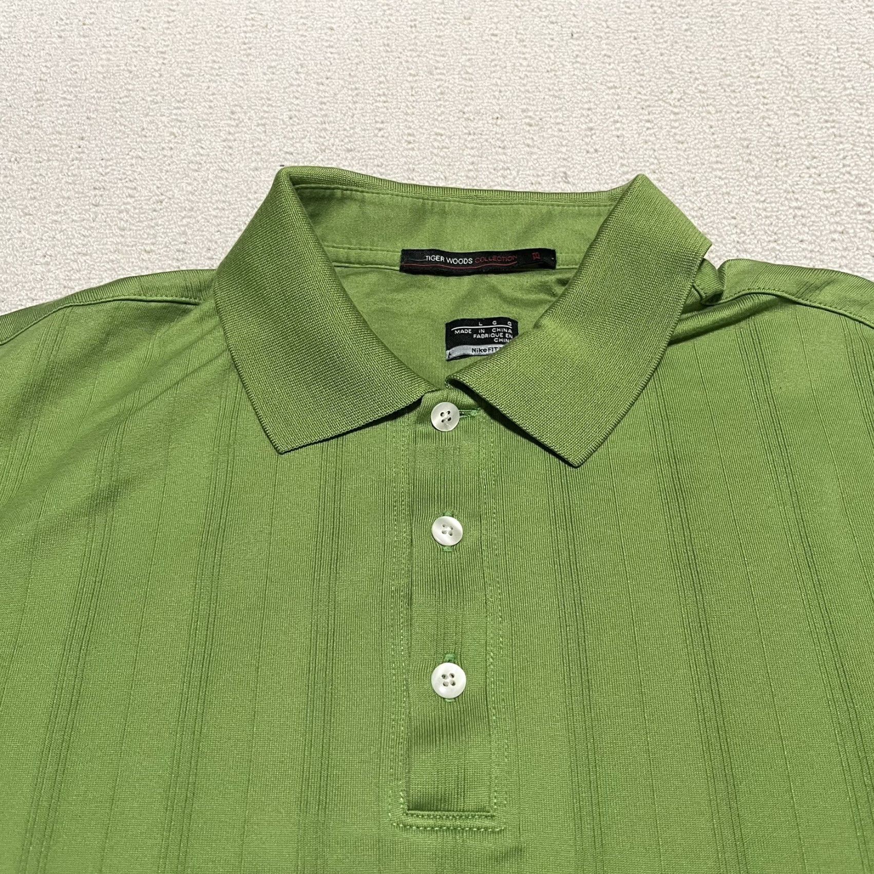 Nike Nike Dri-Fit Tiger Woods Collection Polo Shirt Mens Large Green Lime Size US L / EU 52-54 / 3 - 2 Thumbnail