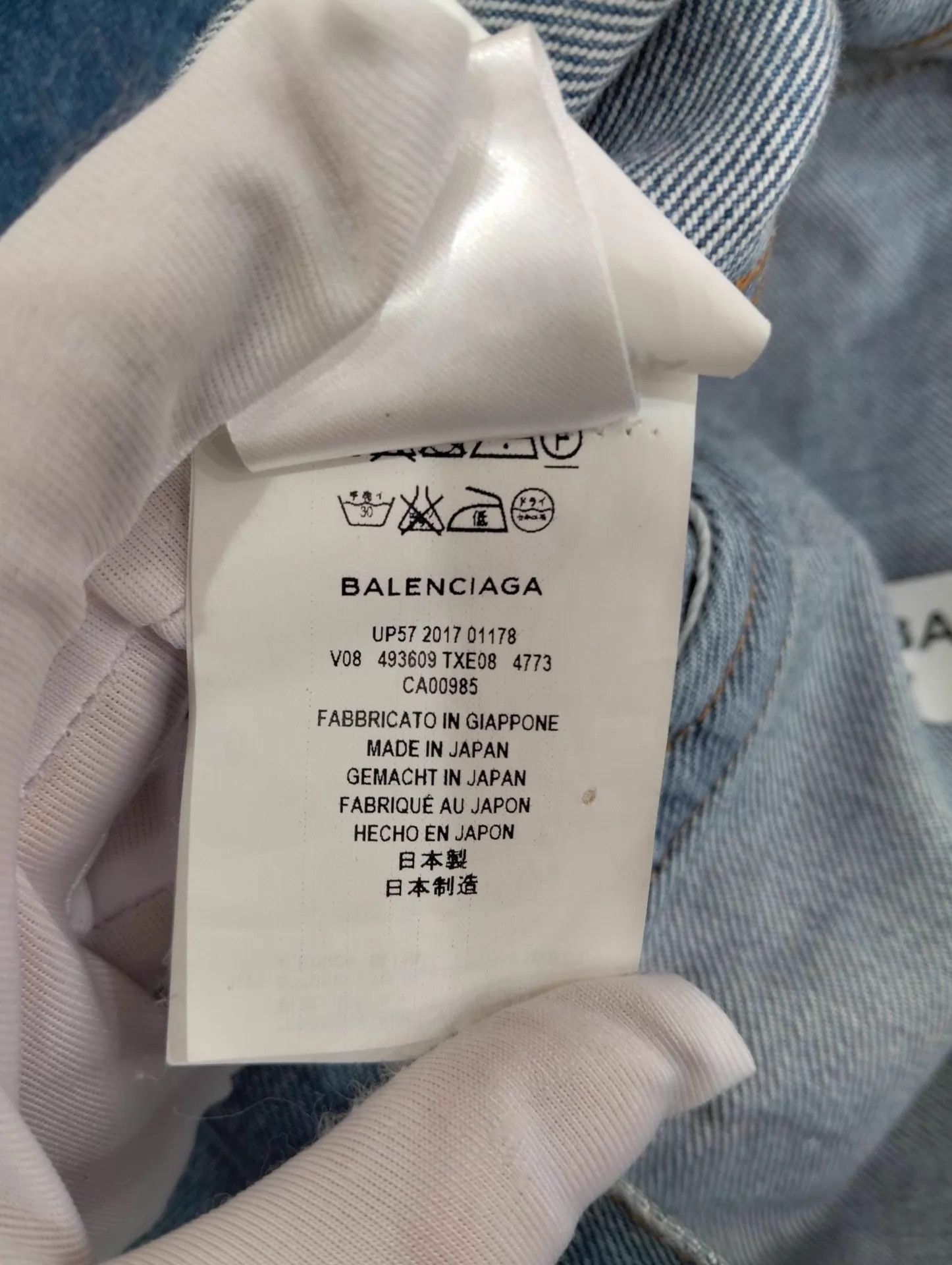 Balenciaga Balenciaga Back Logo Distressed Denim Jacket 34 Size XXS / US 00 / IT 34 - 5 Thumbnail