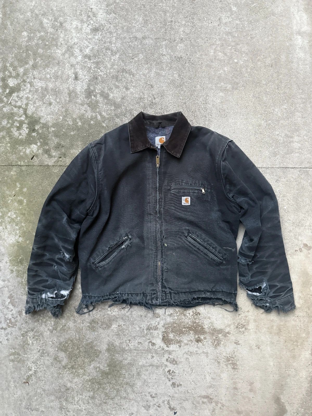 Carhartt vtg carhartt Detroit Jacket Navy faded thrashed distressed Size US XL / EU 56 / 4 - 1 Thumbnail