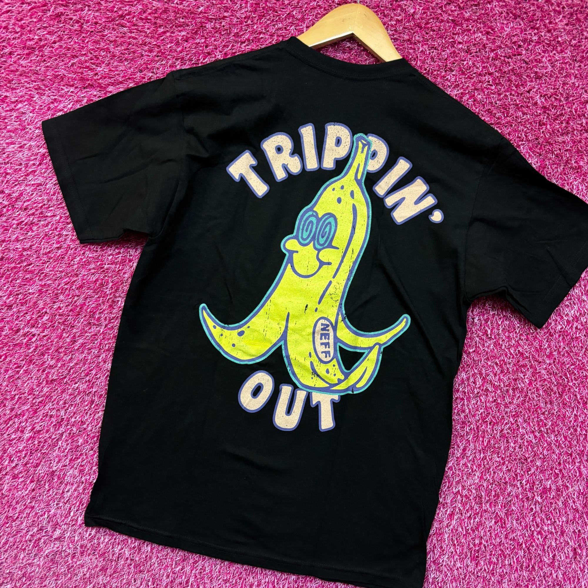 NEFF Neff Trippin Out Bannana T-shirt size medium Size US M / EU 48-50 / 2 - 3 Thumbnail
