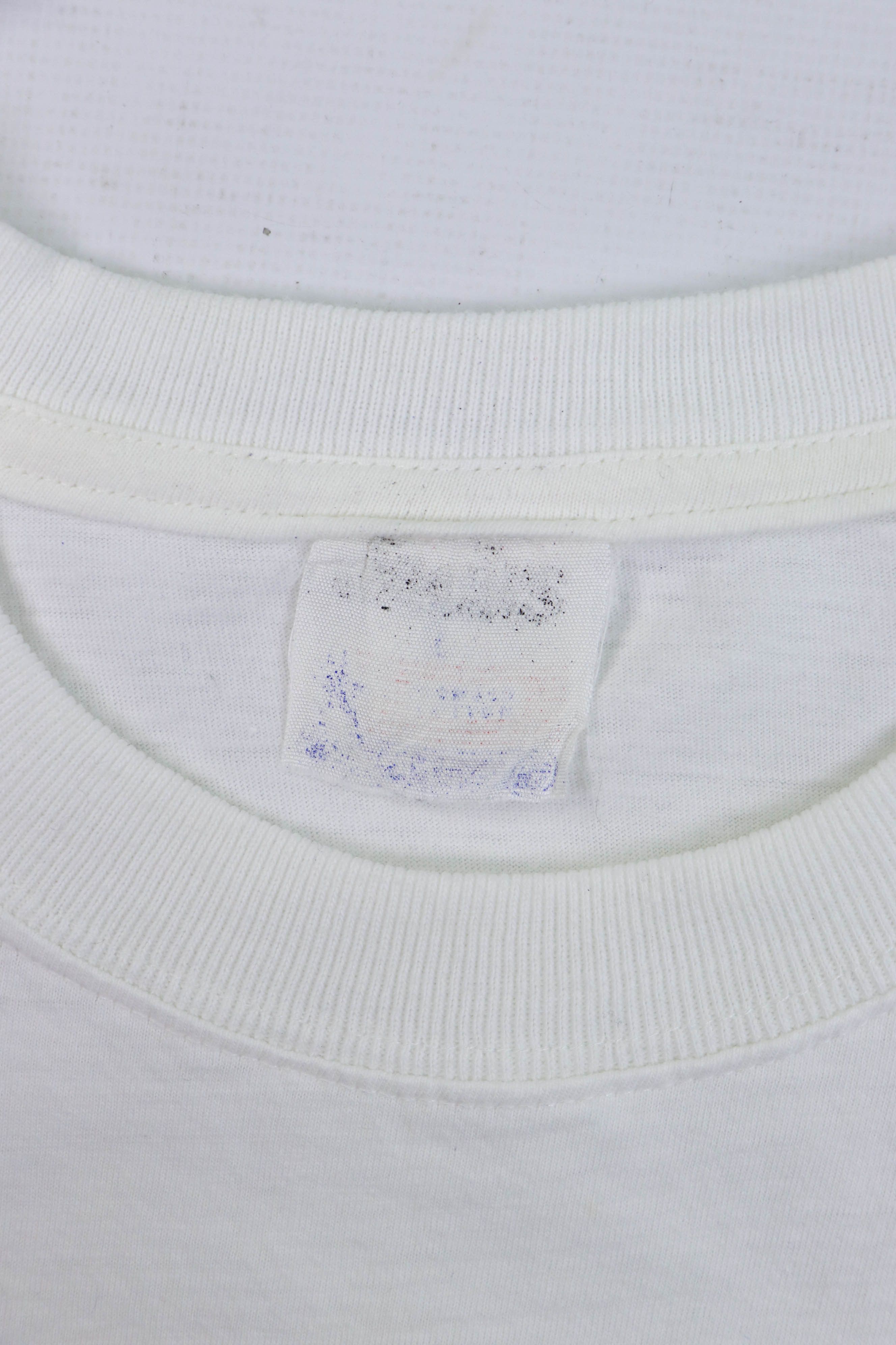 Band Tees 90s Vintage 2Be3 French Boys Band White Graphics Tour Tee Size US L / EU 52-54 / 3 - 10 Thumbnail