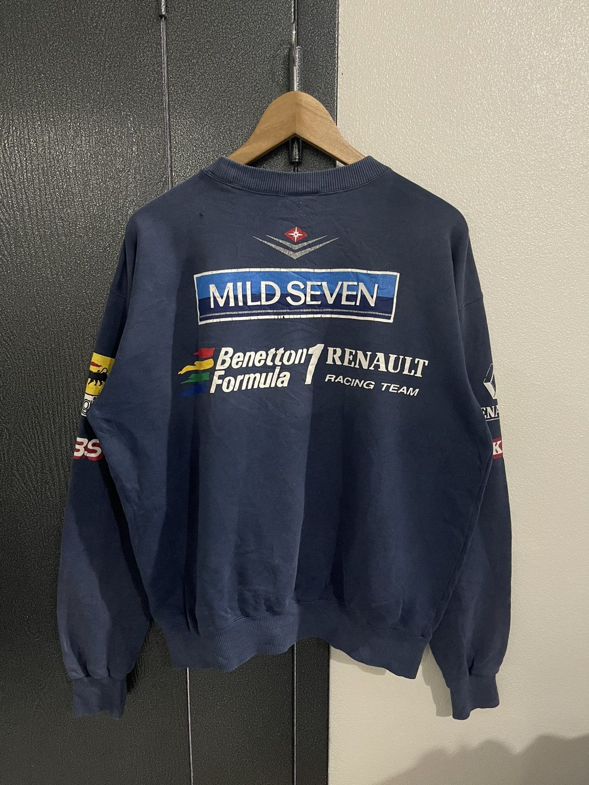 Benetton Vintage Benetton Formula 1 Racing Team Distressed Sweatshirt Size US L / EU 52-54 / 3 - 1 Thumbnail
