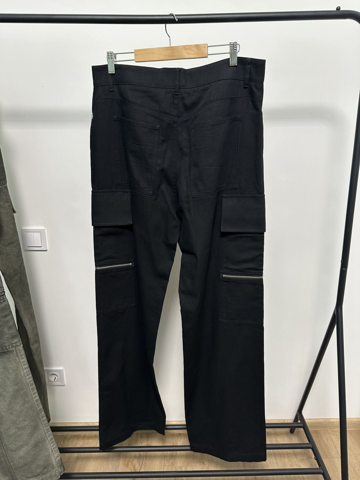 1017 ALYX 9SM 1017 ALYX 9SM Skater Pants — Black — Size 48 Size US 32 / EU 48 - 2 Thumbnail