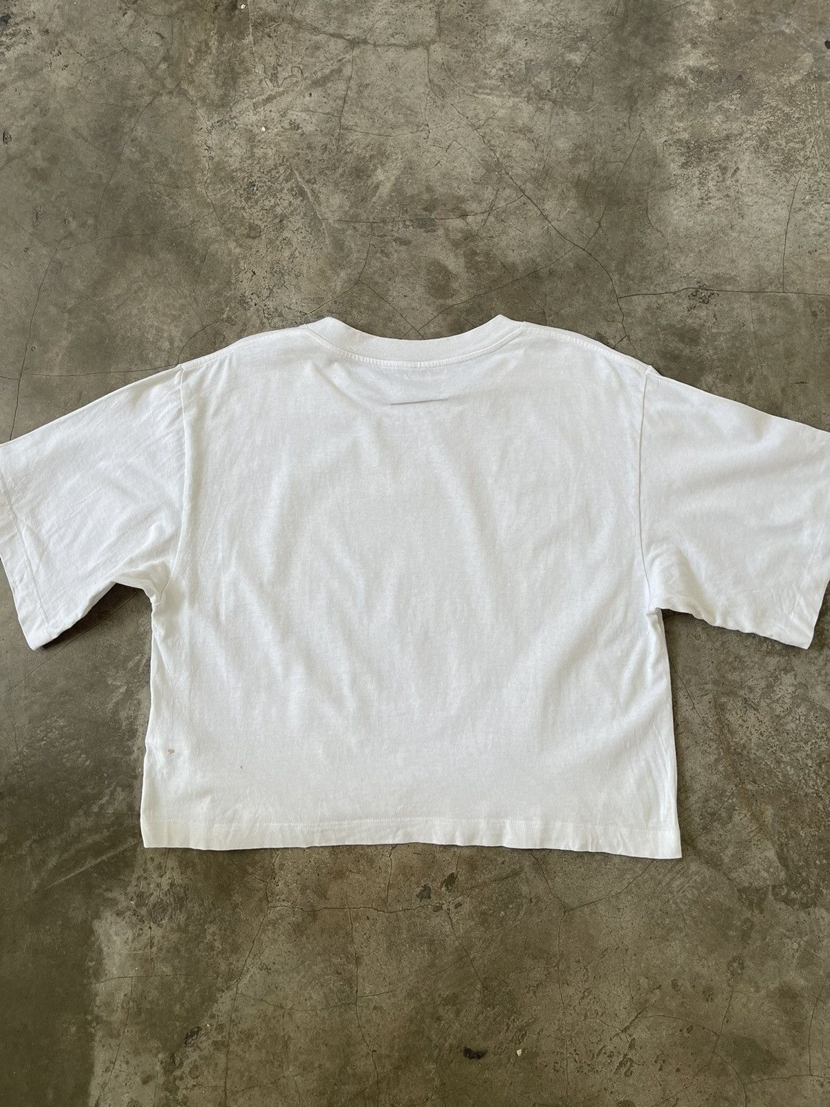 Maison Margiela MM6 Maison Margiela Cropped Logo Tag Tee Size US S / EU 44-46 / 1 - 7 Thumbnail