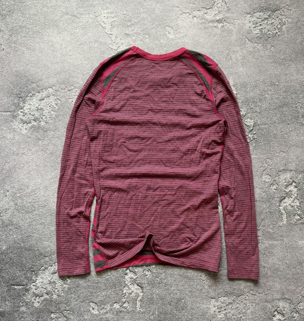 Icebreaker Icebreaker M pink longsleeve pullover jumper merino wool tee Size M / US 6-8 / IT 42-44 - 9 Thumbnail