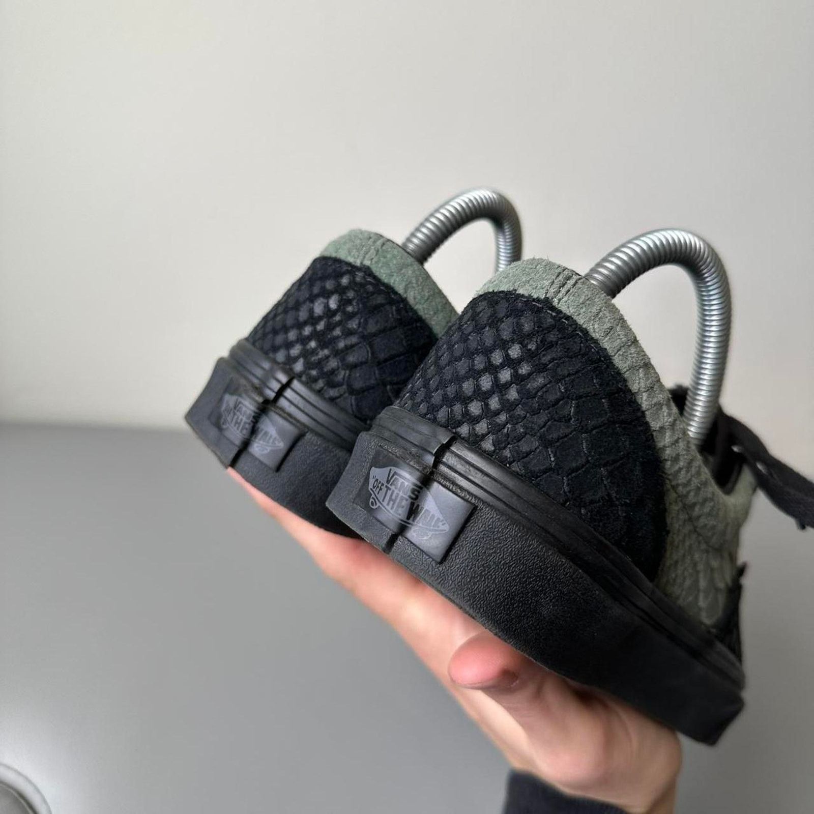 Vans Harry Potter Black Green Slytherin Vans Era Snake Shoe Size US 7.5 / IT 37.5 - 5 Thumbnail