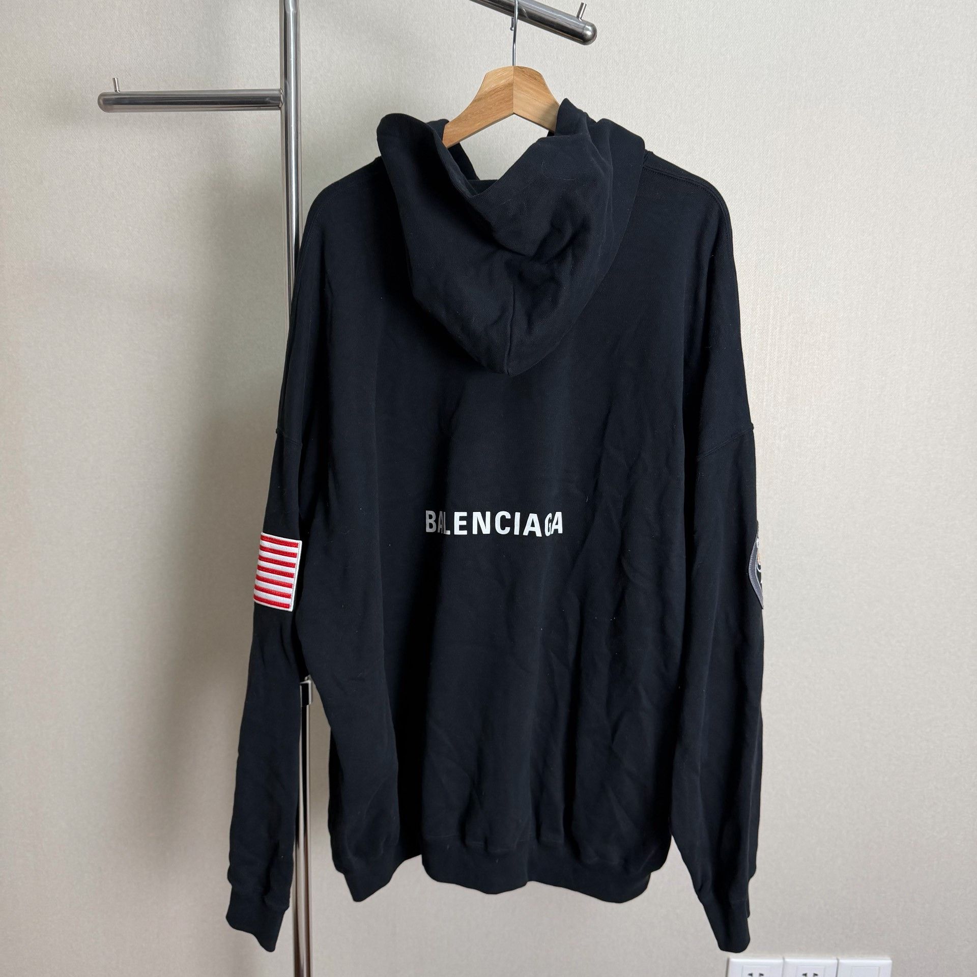 Balenciaga Balenciaga x NASA Space Patch Logo Hoodie FW21 Size US S / EU 44-46 / 1 - 2 Thumbnail