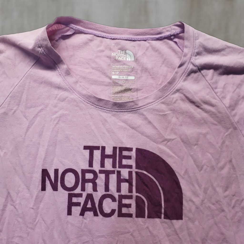 The North Face The North Face Shirt T-Shirt Women Adult Small Purple Logo Athletic Short Sleeve Tee Size S / US 4 / IT 40 - 1 Thumbnail