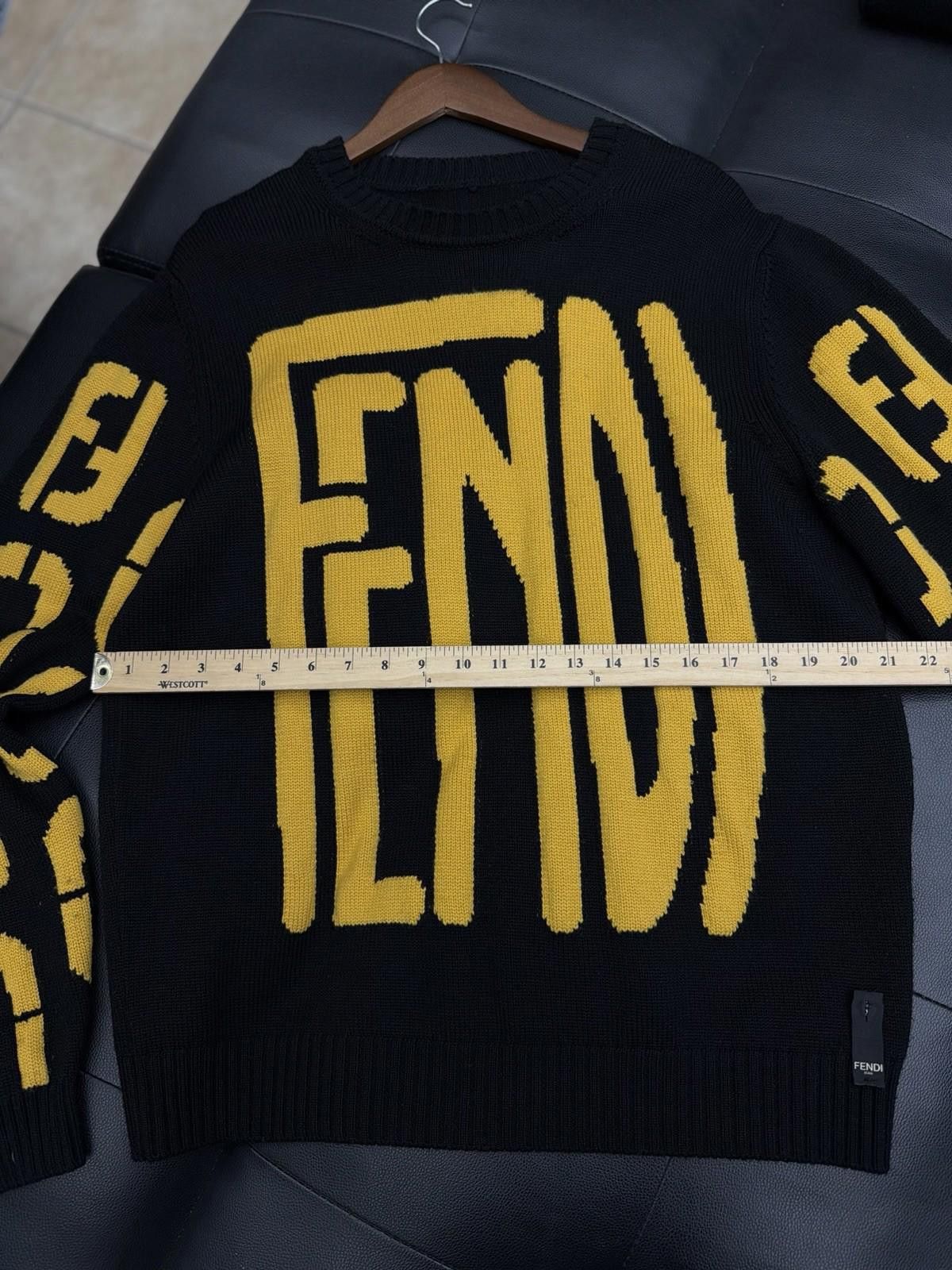 Fendi Men's Fendi Brown, Black & Yellow Sweater Size 52 Knit $1k Size US L / EU 52-54 / 3 - 12 Thumbnail