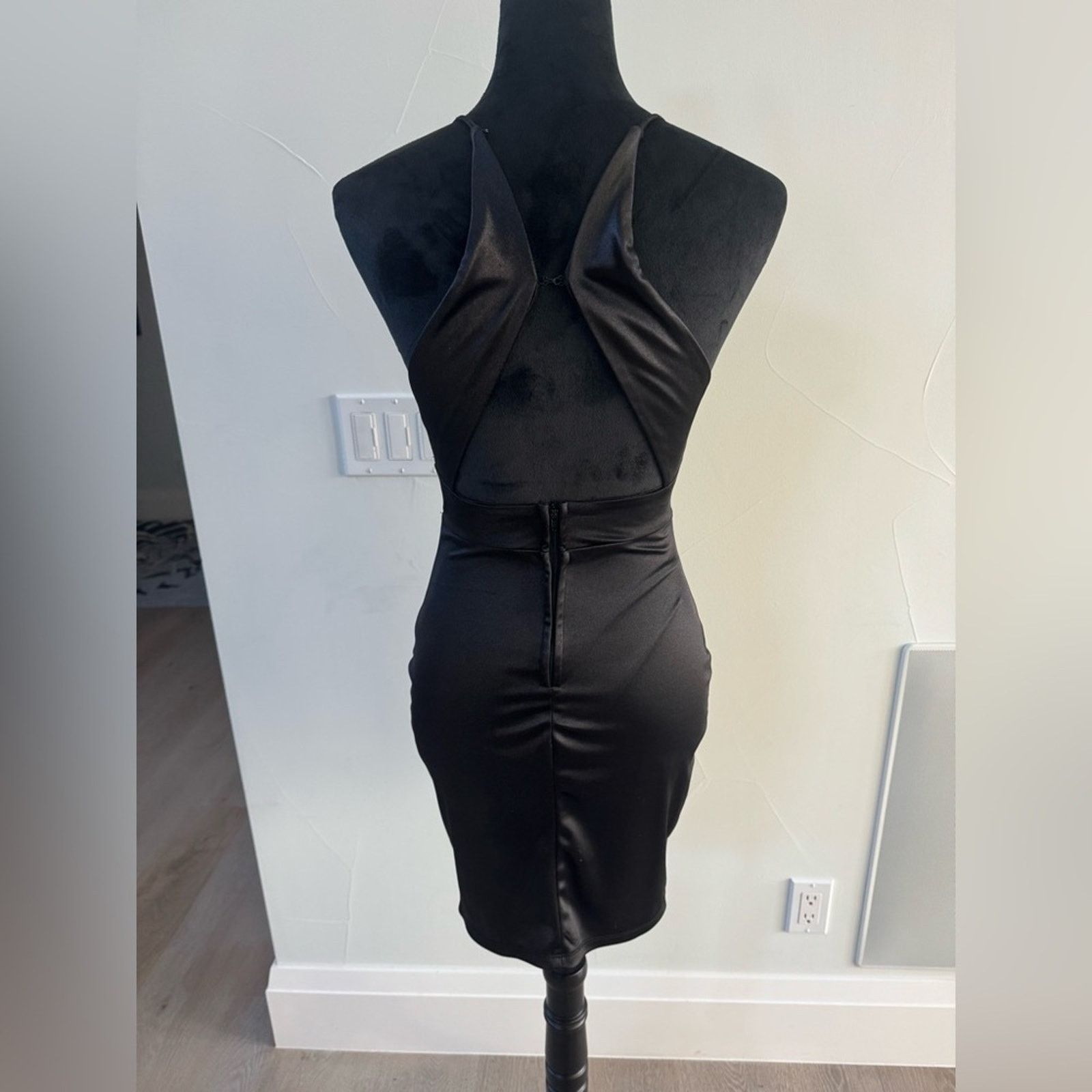 Other New Y2K Elegant Black Satin Dress size XS Size XS / US 0-2 / IT 36-38 - 3 Thumbnail
