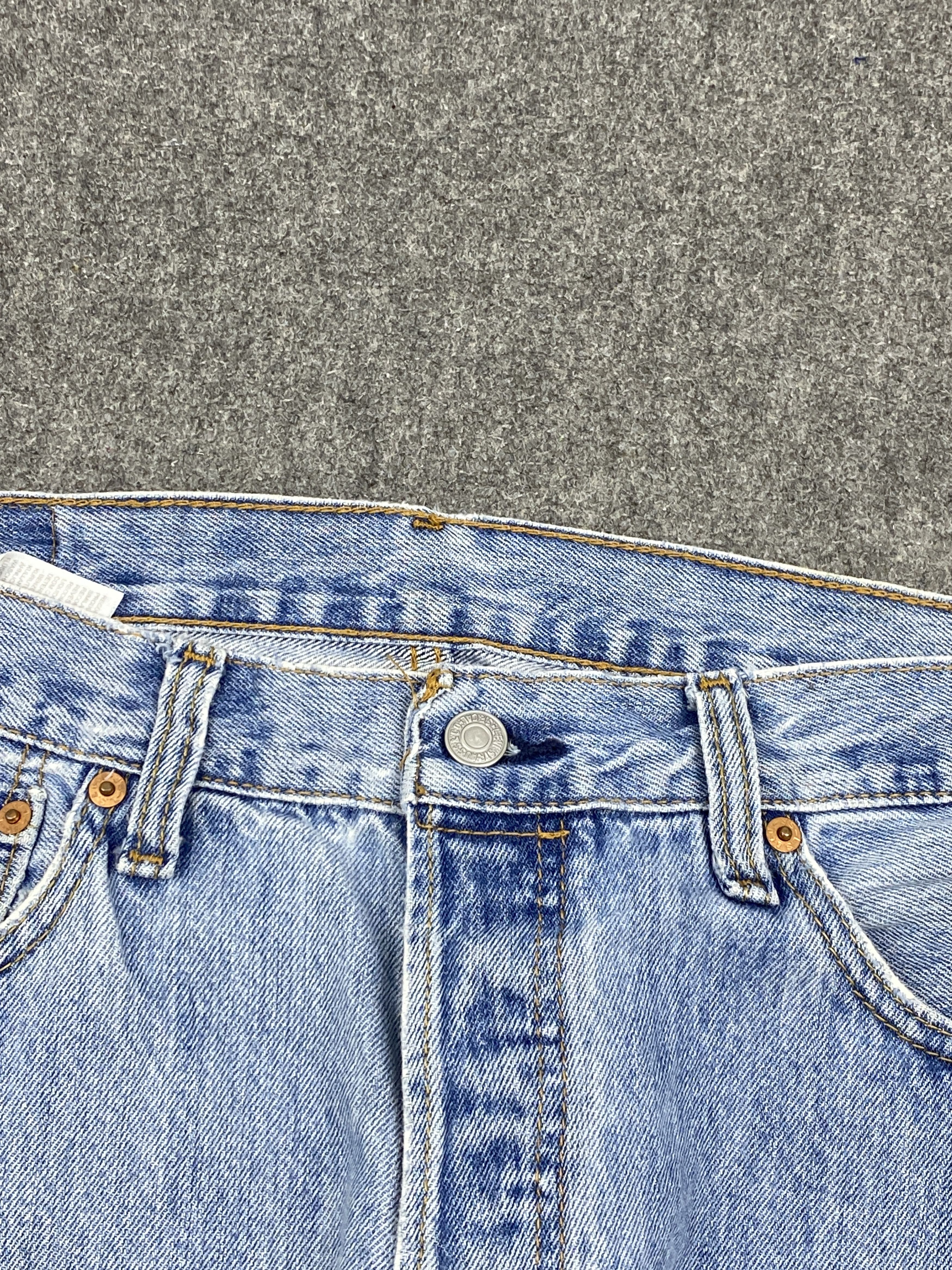 Levi's Vintage Levis 501 Blue Denim Jeans DP2840 Size US 32 / EU 48 - 11 Thumbnail