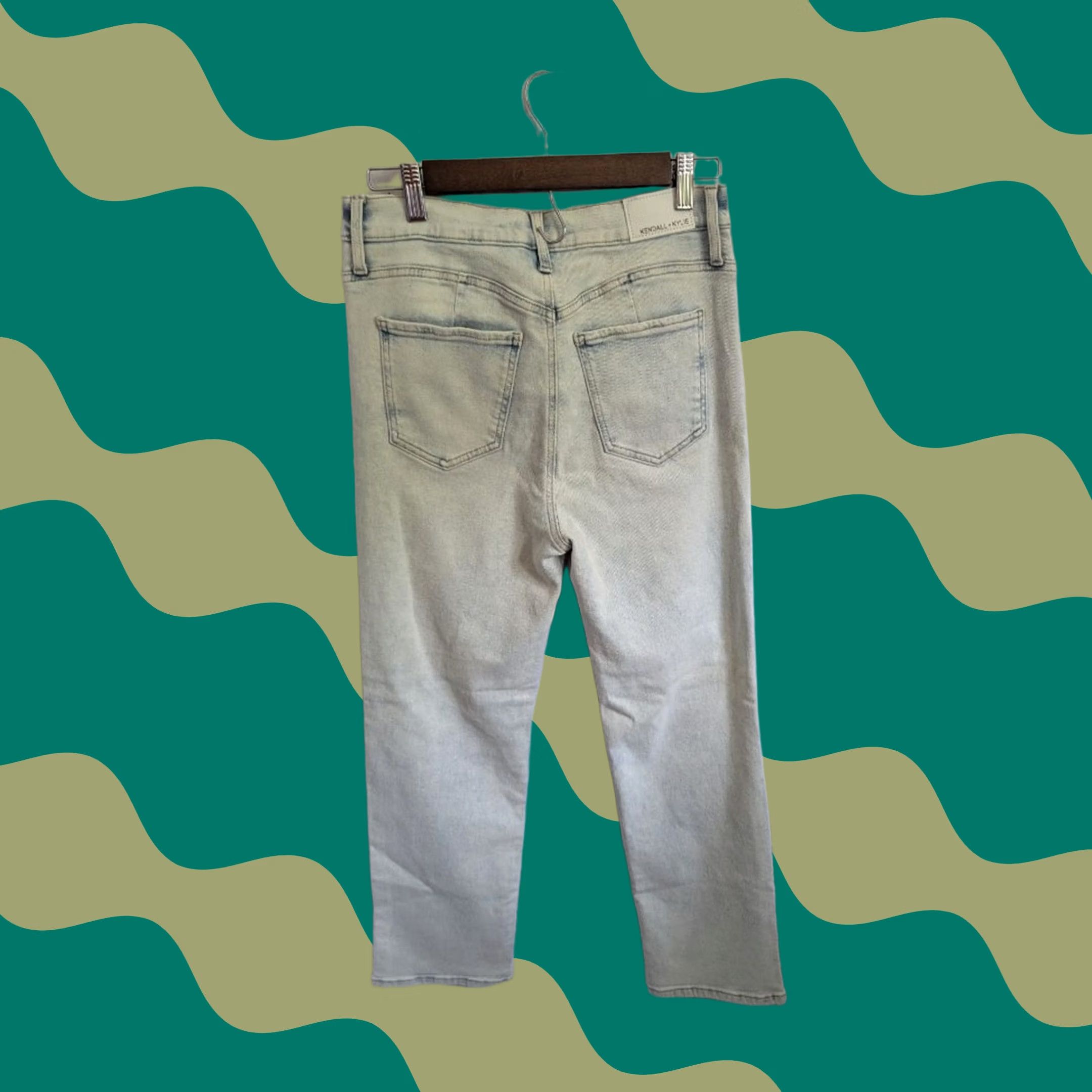 Vintage KENDALL + KYLIE The Icon High Rise Straight Jeans Light Wash Distressed 9/29 Womens Jeans Size 30" / US 8 / IT 44 - 1 Thumbnail