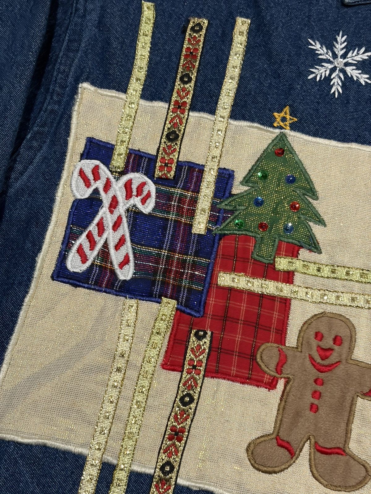 Vintage New Direction Vintage Christmas Patchwork Denim Jacket Size S / US 4 / IT 40 - 3 Thumbnail