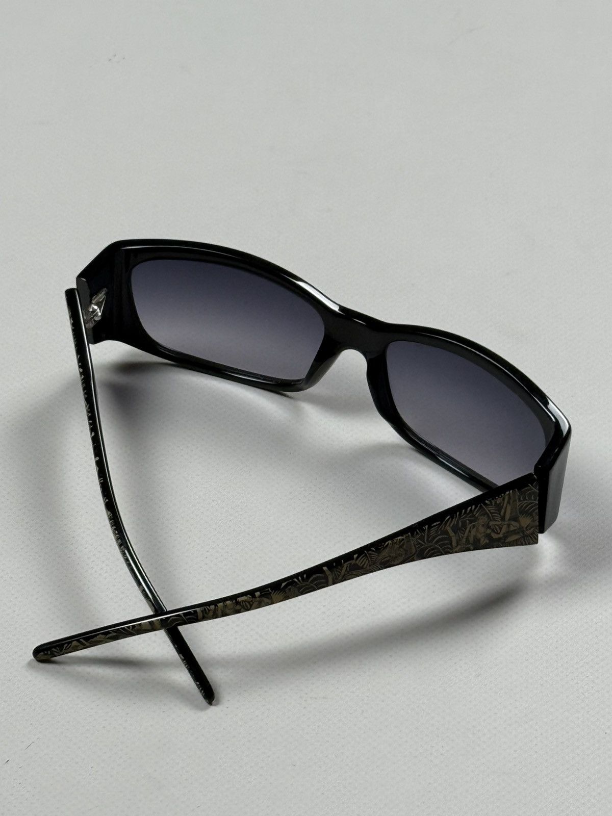 Jean Paul Gaultier Jean Paul Gaultier Unisex Hawaiian Print Sunglasses Size ONE SIZE - 22 Thumbnail