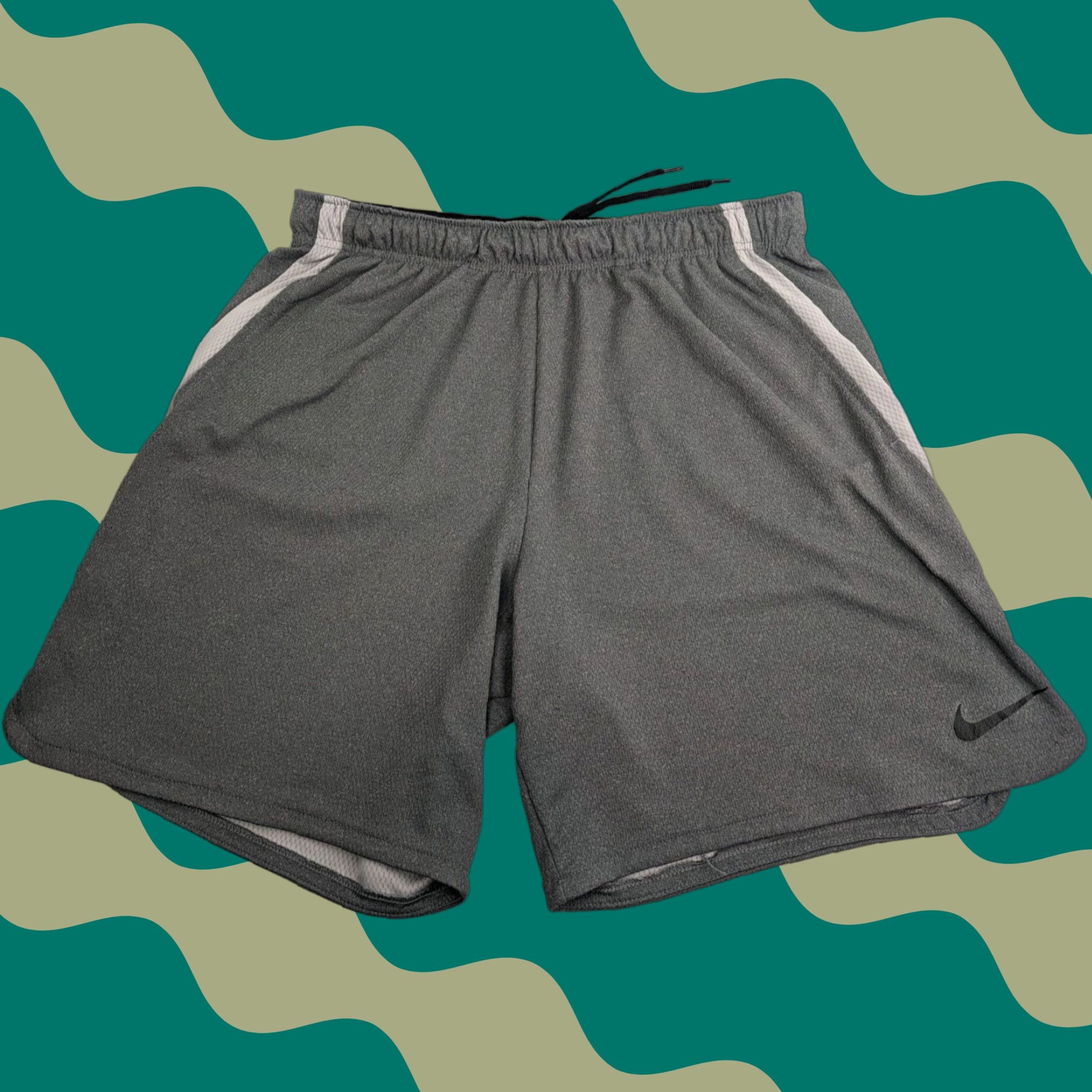 Nike Nike Training Shorts Men XL Dri-FIT Gray CN9766-056 Size US 36 / EU 52 - 1 Thumbnail