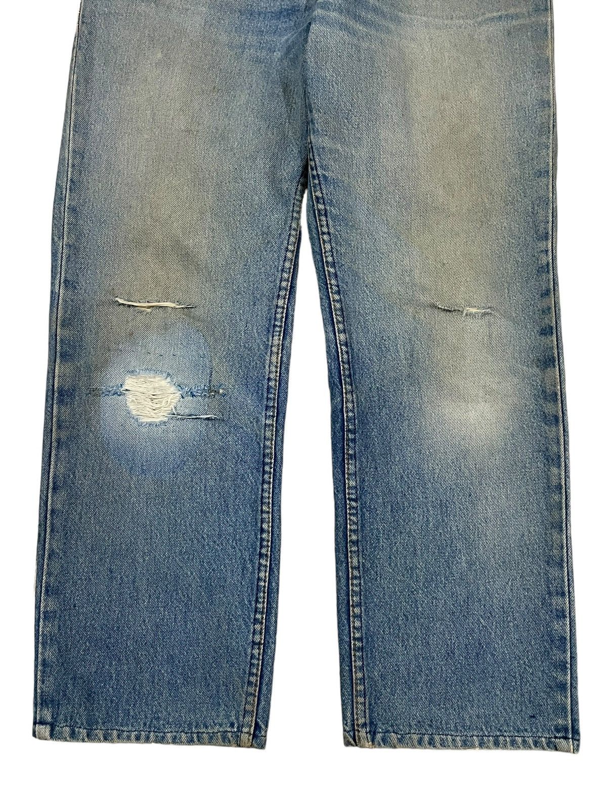 Levi's Vintage 80s Levi’s Button Fly Distressed Blue Wash Mom Jeans Size 28" / US 6 / IT 42 - 3 Thumbnail