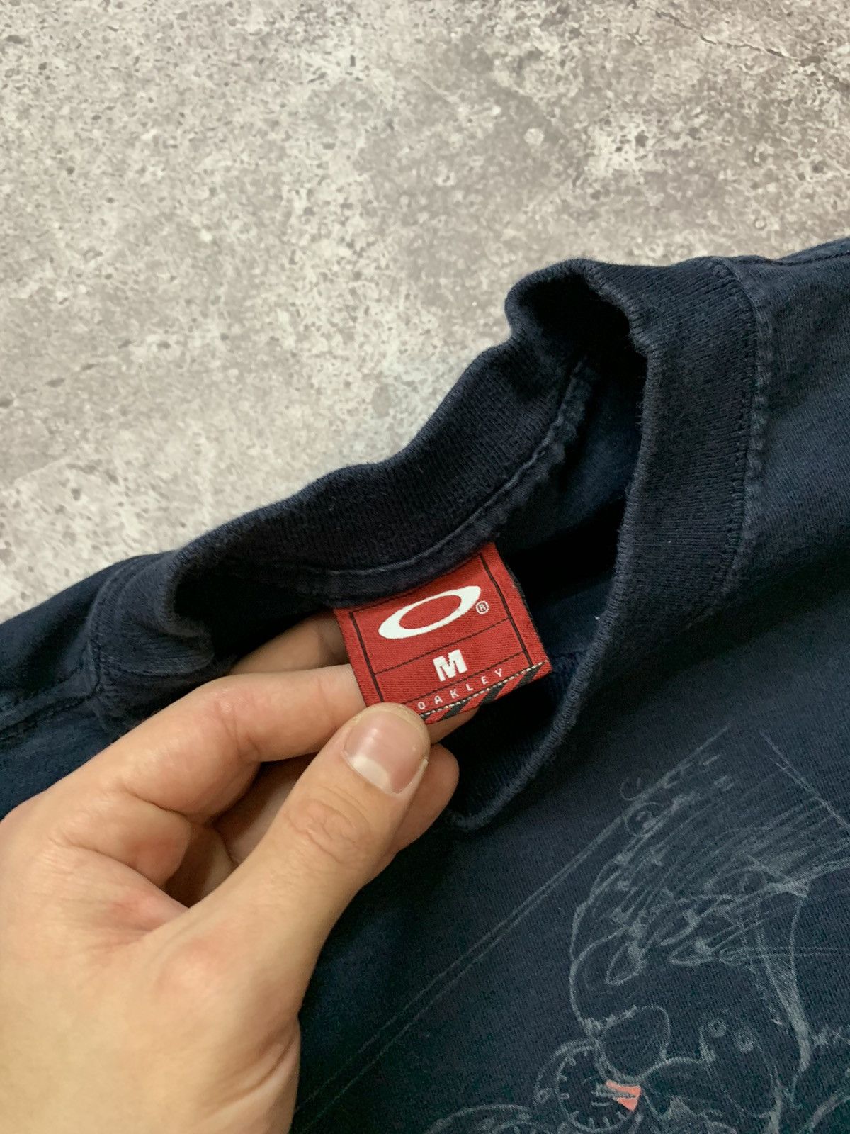 Oakley × Vintage × Y'2 Leather RARE VTG Oakley RED LOGO TEE Size US M / EU 48-50 / 2 - 4 Thumbnail