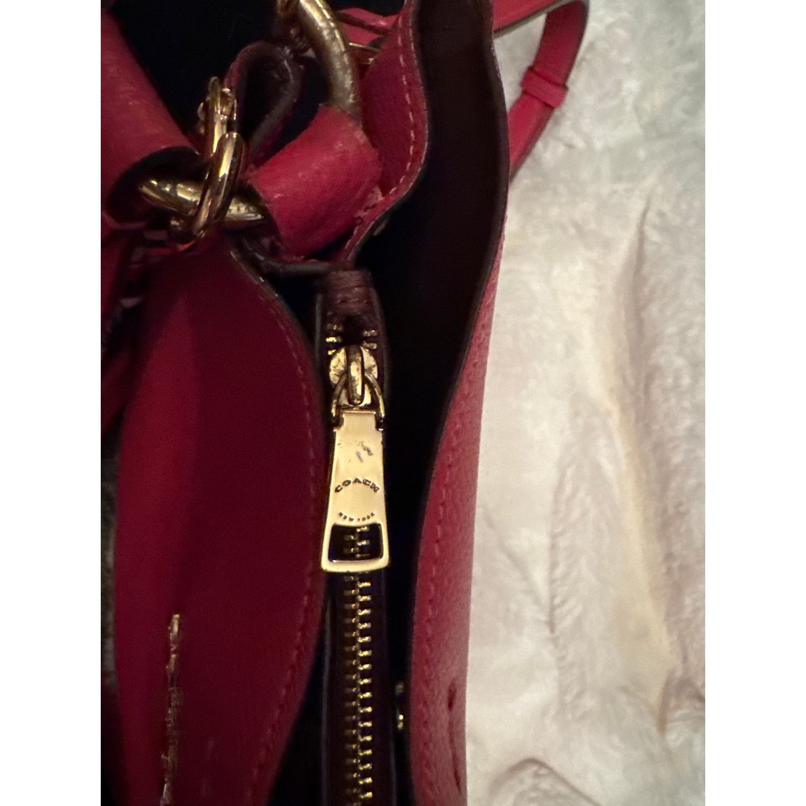 Coach Dark Pink Strawberry Coach Bucket bag Size ONE SIZE - 3 Thumbnail