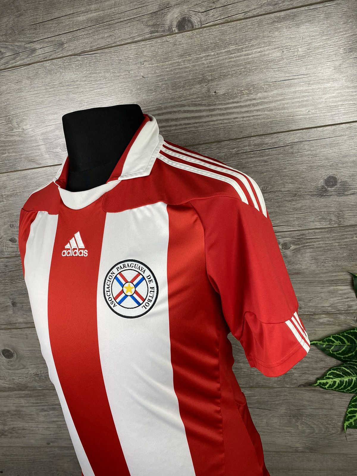 Adidas Paraguay 2009 Adidas Home Jersey Size US S / EU 44-46 / 1 - 22 Thumbnail