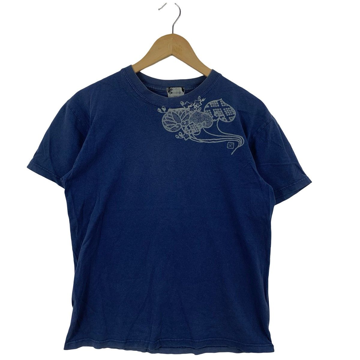 Takeo Kikuchi TAKEO KIKUCHI TOKYO COLLECTION Botanial Pattern Tee Shirt Size US S / EU 44-46 / 1 - 5 Thumbnail