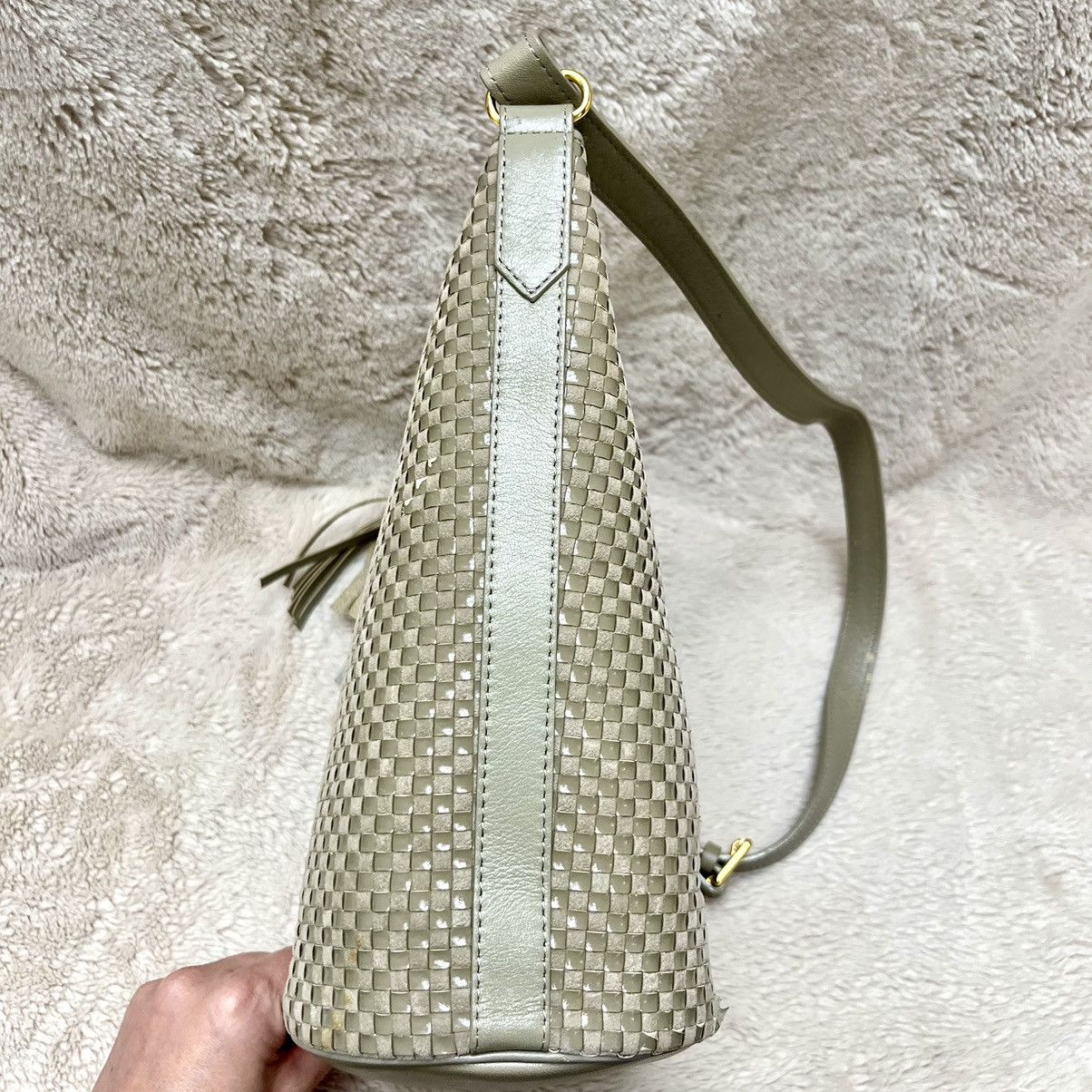 Yves Saint Laurent RARE YSL Vintage Woven Taupe Shoulder Bag Size ONE SIZE - 7 Thumbnail