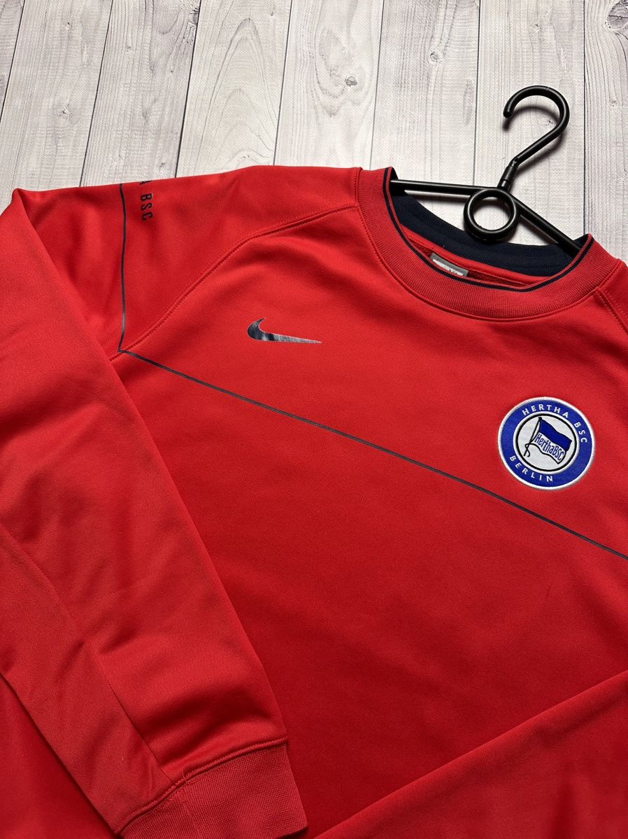 Vintage Vintage Nike red Soccer sweatshirt Herta rare size XL Size US XL / EU 56 / 4 - 5 Thumbnail