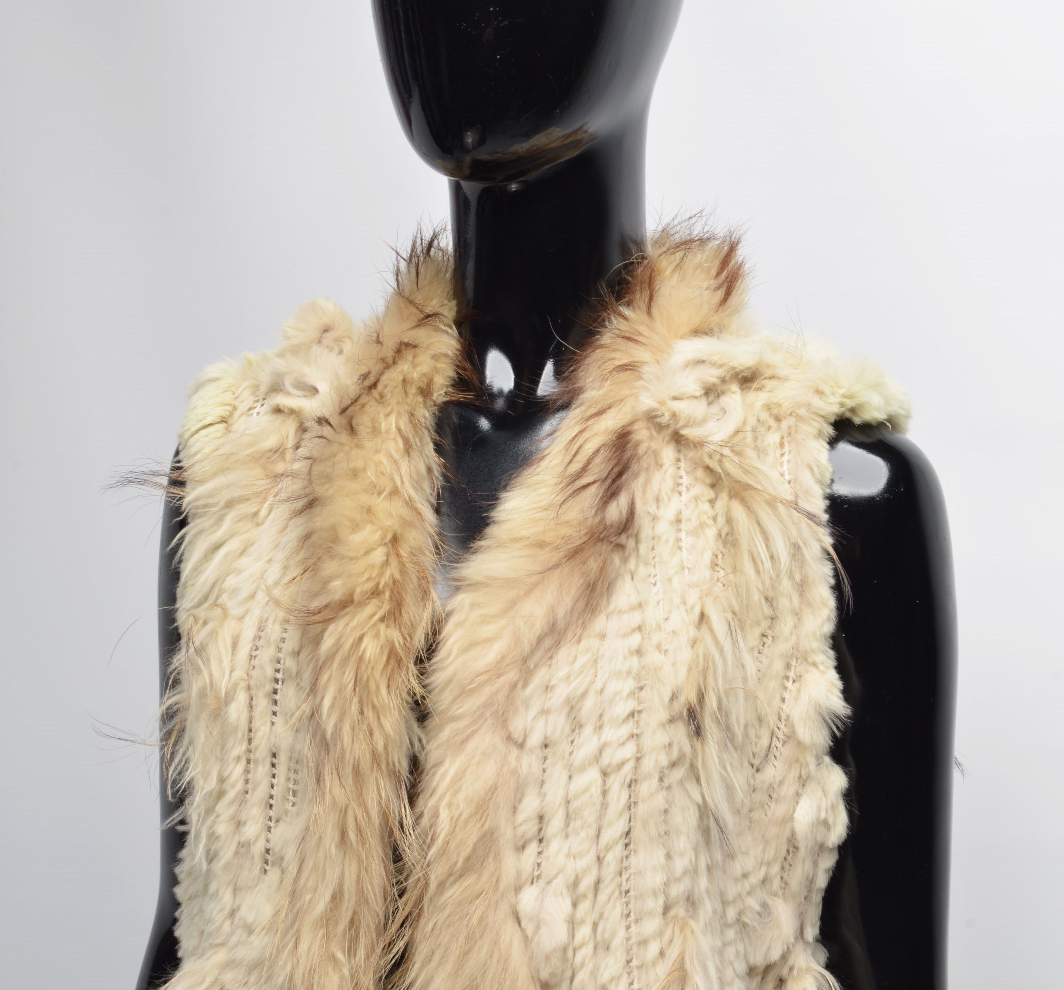 Designer × Vintage Vintage David Moore Y2K Mob Wife Rabbit Racoon Mix Fur Vest Size S / US 4 / IT 40 - 2 Thumbnail