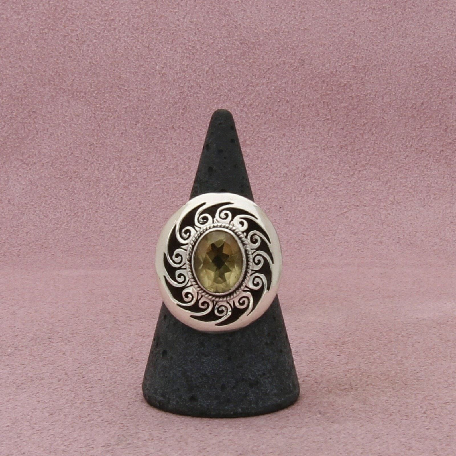 Sterling Silver sterling silver vintage braided citrine swirls ring size 8 Size ONE SIZE - 1 Thumbnail