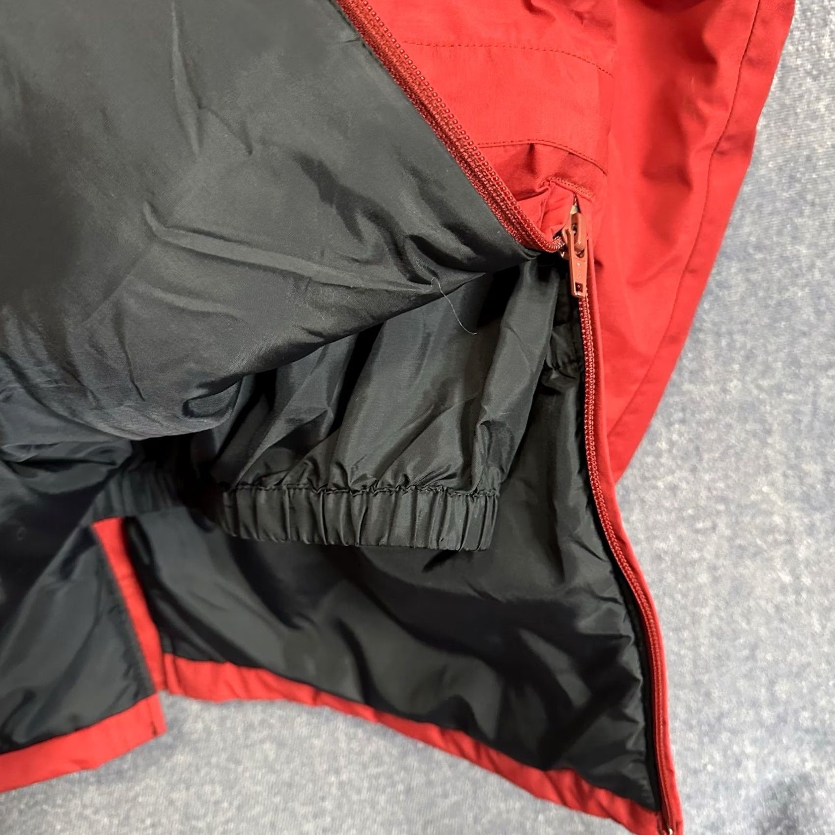 Vintage VINTAGE L.L. Bean Maine Wardens Parka Jacket Mens M Red Gore-Tex Thinsulate Regular Long Description: see notes Size US M / EU 48-50 / 2 - 8 Thumbnail