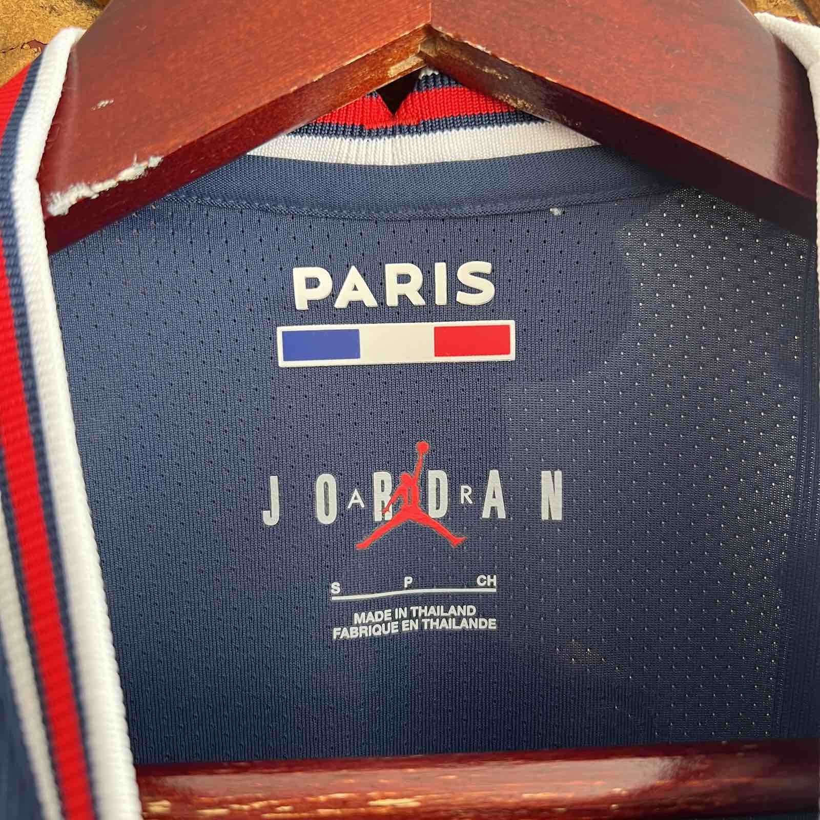 Nike NIKE JORDAN PSG SOCCER JERSEY MATCH WORN FOOTBALL SHIRT SZ S Size US S / EU 44-46 / 1 - 4 Thumbnail