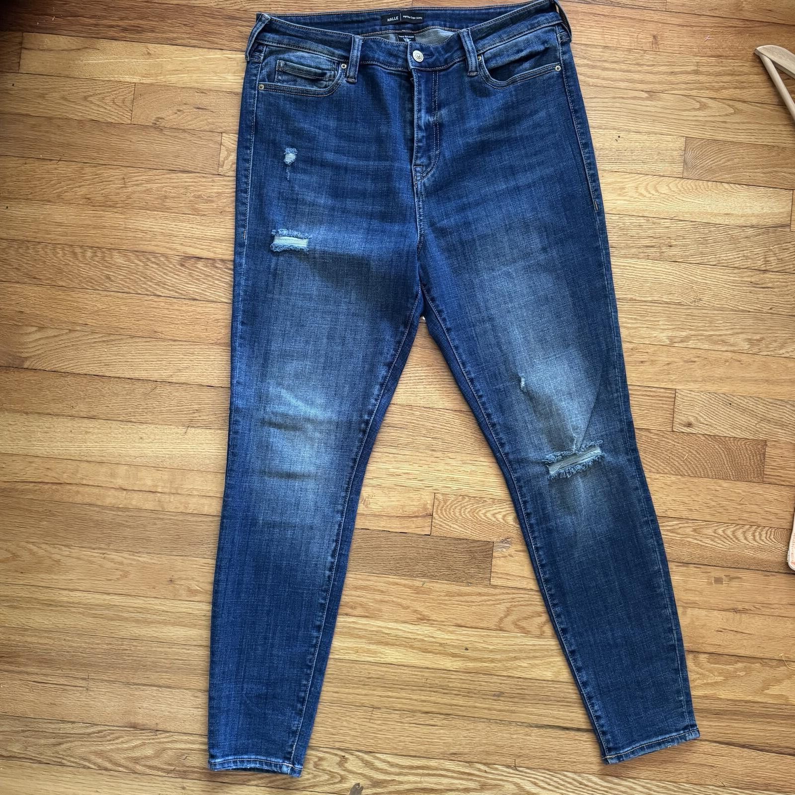 True Religion True Religion Halle Distressed Jeans-32 Size 30" / US 8 / IT 44 - 1 Thumbnail